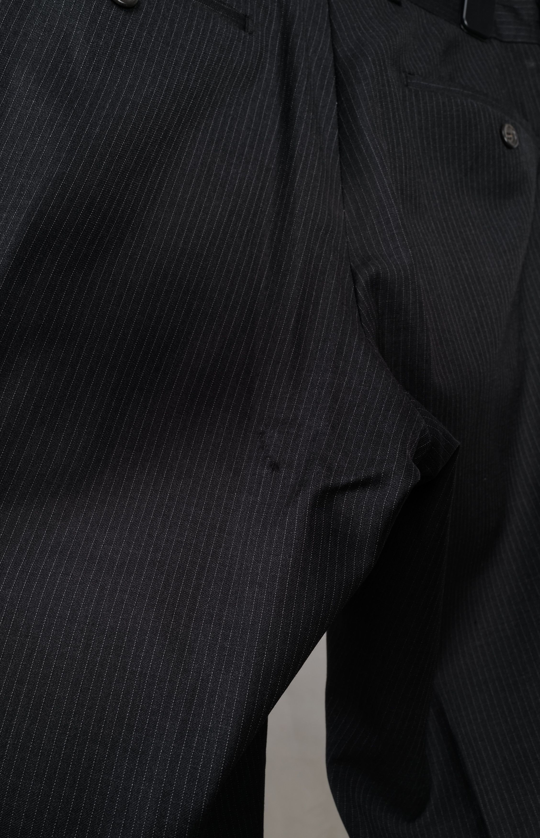 Tommy Hilfiger Tommy Hilfiger Tailored virgin wool suit by Kevin Brooks Size 48R - 12 Thumbnail