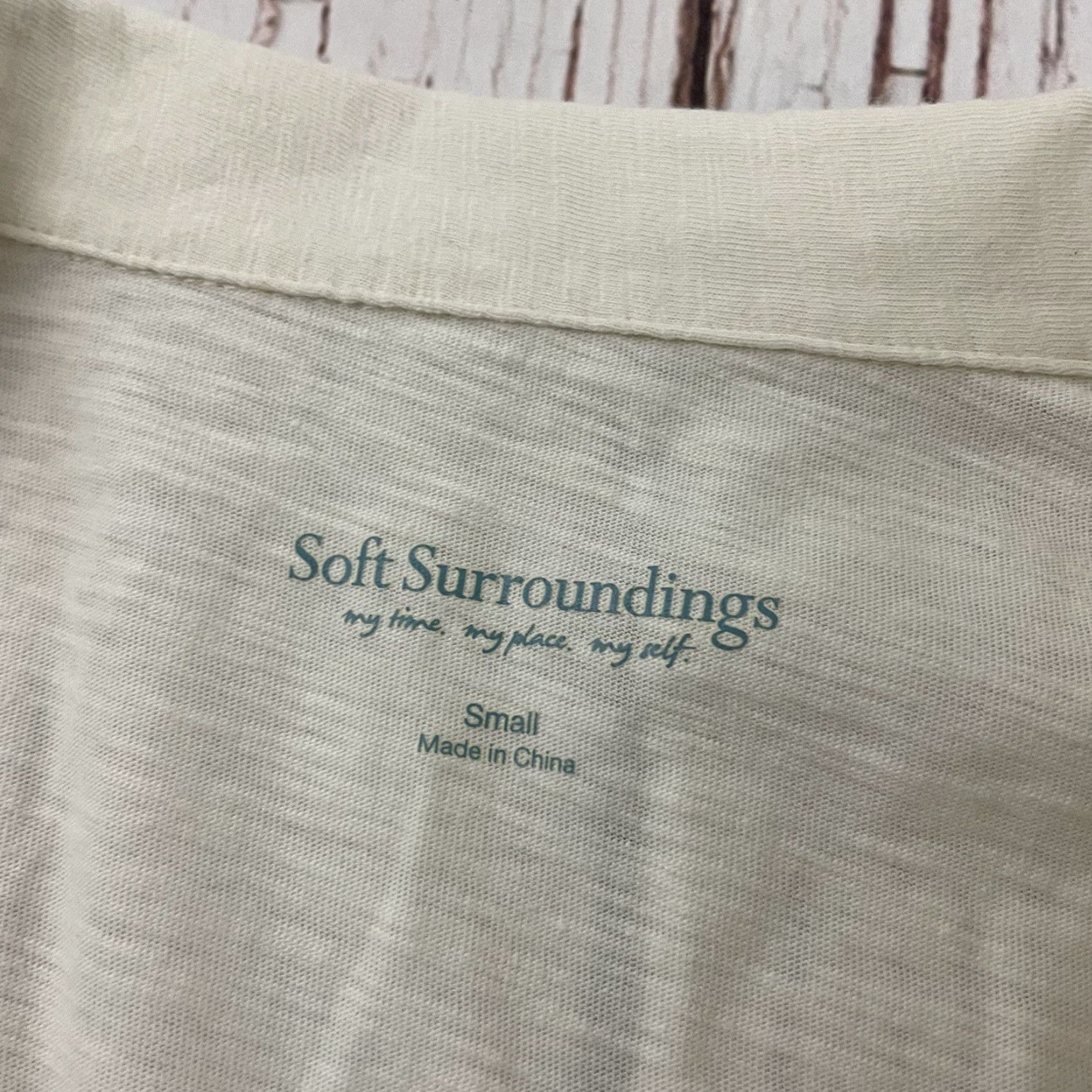 Soft Surroundings Soft Surroundings Blouse Long Sleeve Beige Women's Small XS? Size S / US 4 / IT 40 - 2 Thumbnail