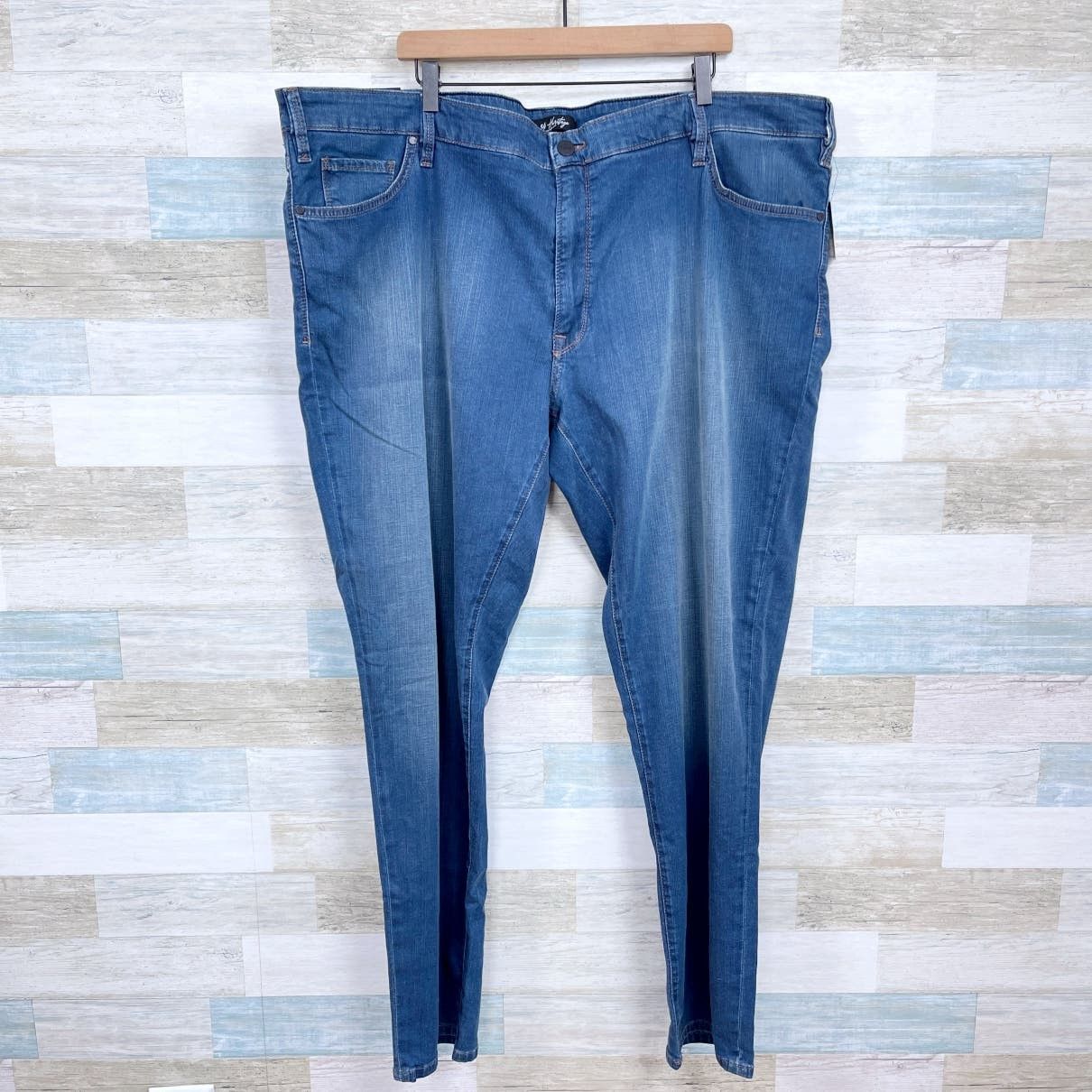 image of 34 Heritage Charisma Relaxed Straight Jeans Medium Men 50X34 in Blue (Size 44)
