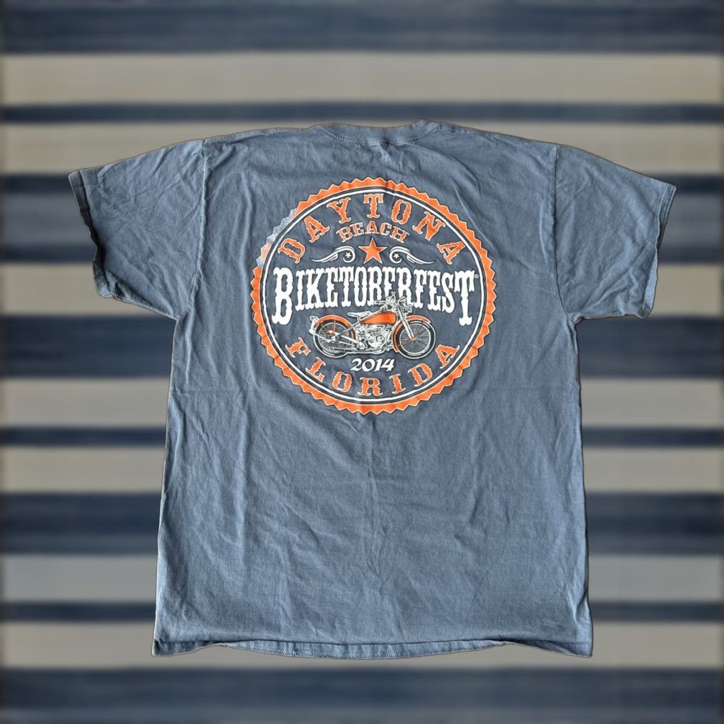 Fruit Of The Loom VINTAGE Biketoberfest Daytona Beach 2014 Bike Week T-Shirt XL Biker Motorcycle Shirt Men Blue Cotton Fruit of the Loom USA 90s Logo Graphic Print Size US XL / EU 56 / 4 - 1 Thumbnail