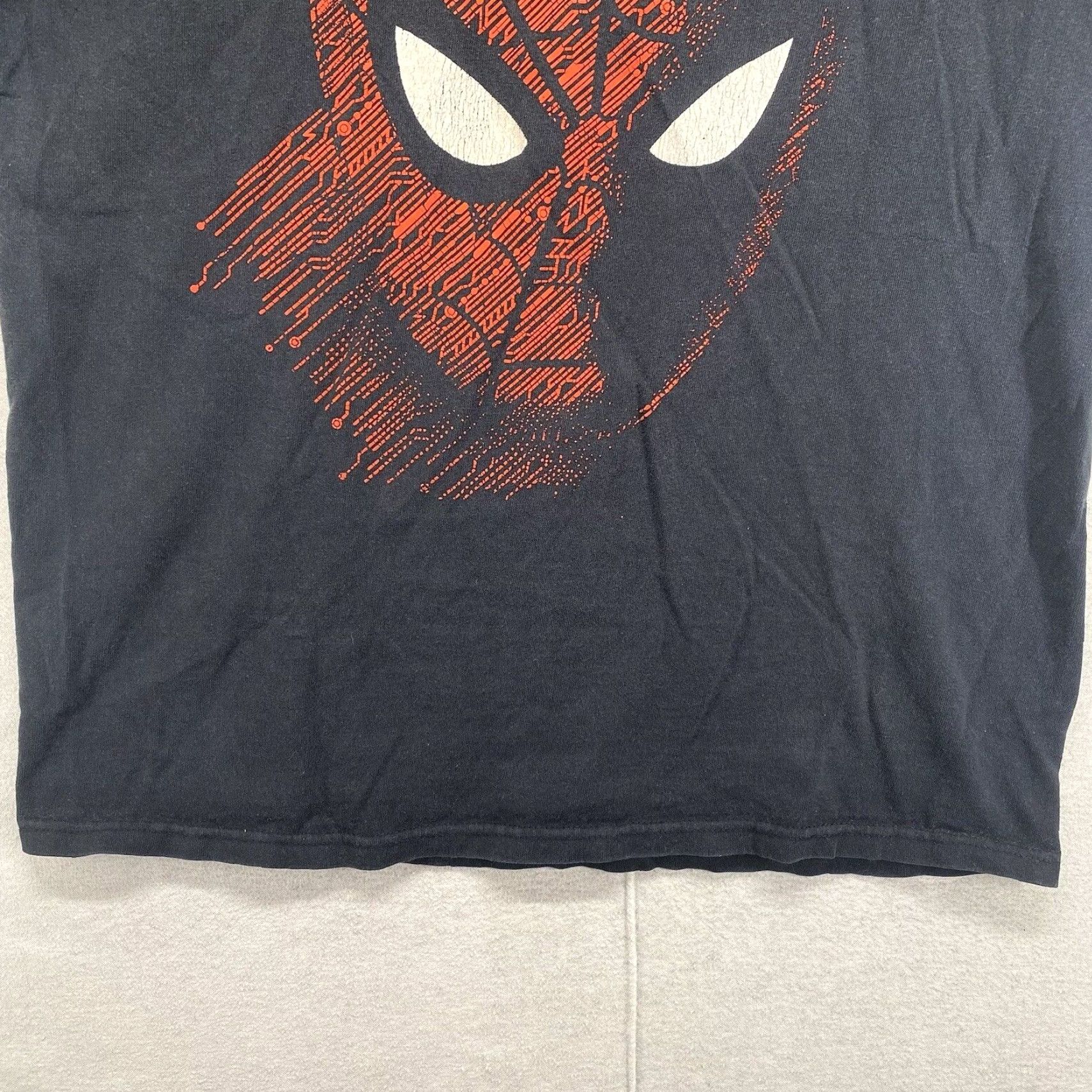 Vintage VINTAGE Spider-Man T-Shirt Men Small Black Graphic Print Short Sleeve Crew Neck Comic Movie Fans Size US S / EU 44-46 / 1 - 5 Thumbnail