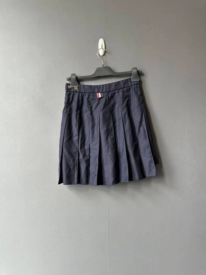 Thom Browne Thom Browne A wool pleated skirt Size 25" / US 0 / IT 36 - 2 Thumbnail