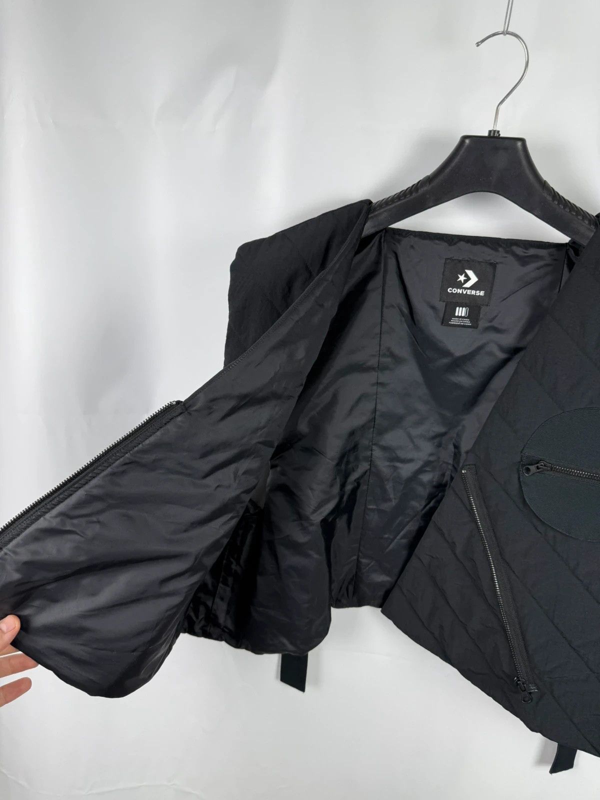 Converse Converse Shapes Gilet Asymmetrical Vest size M-L Size US M / EU 48-50 / 2 - 11 Thumbnail