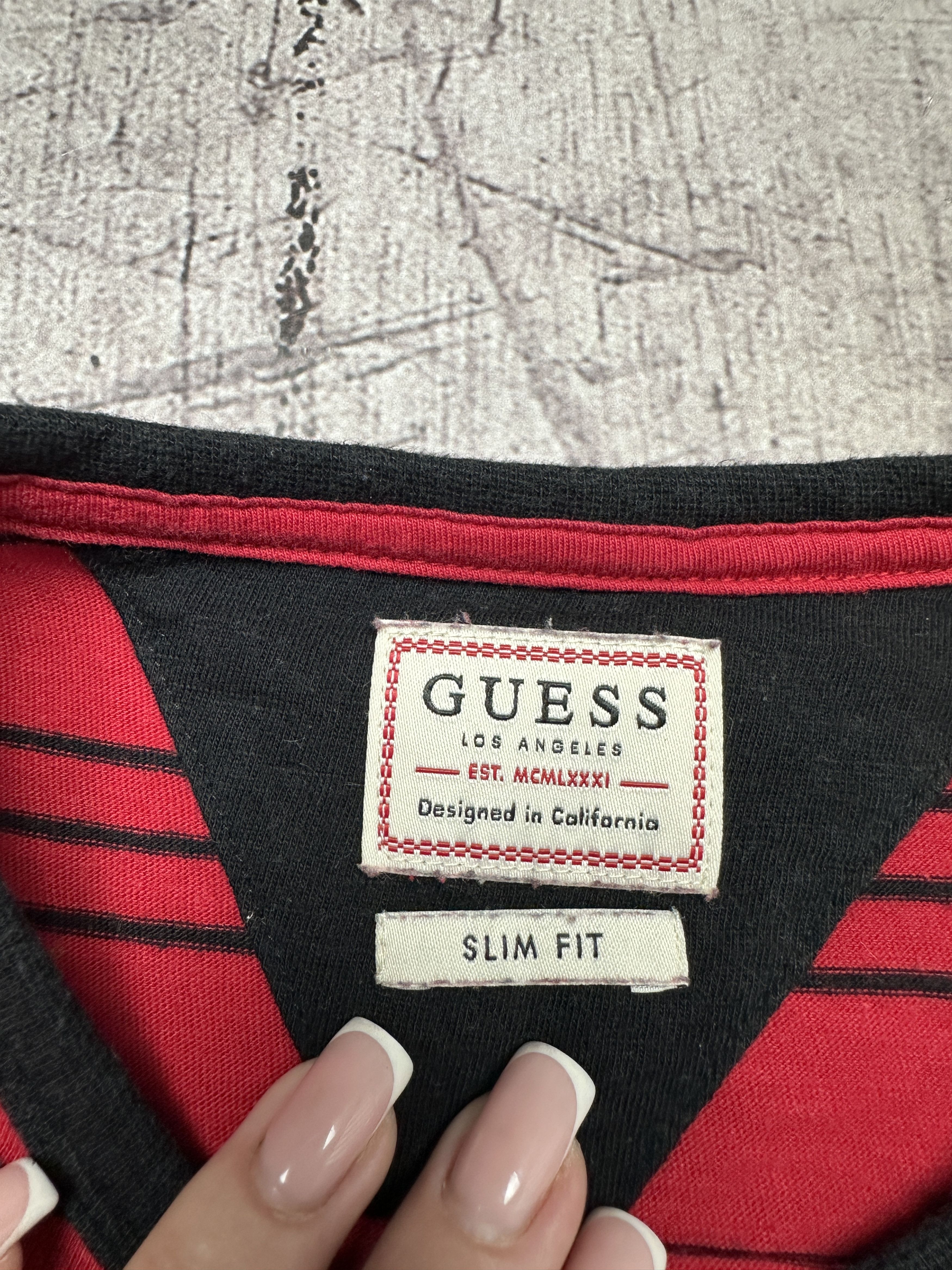 Guess Guess Vintage Mens Center Logo Striped T-Shirt Size US S / EU 44-46 / 1 - 4 Thumbnail