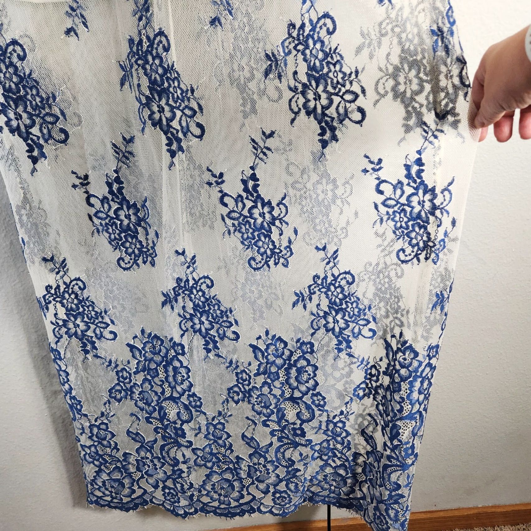 Vintage Peach Love California Maxi Dress White Blue Lace Short Sleeve V-Neck Zip Floral Bohemian Feminine Party/Cocktail M Womens Size 32" / US 10 / IT 46 - 5 Thumbnail