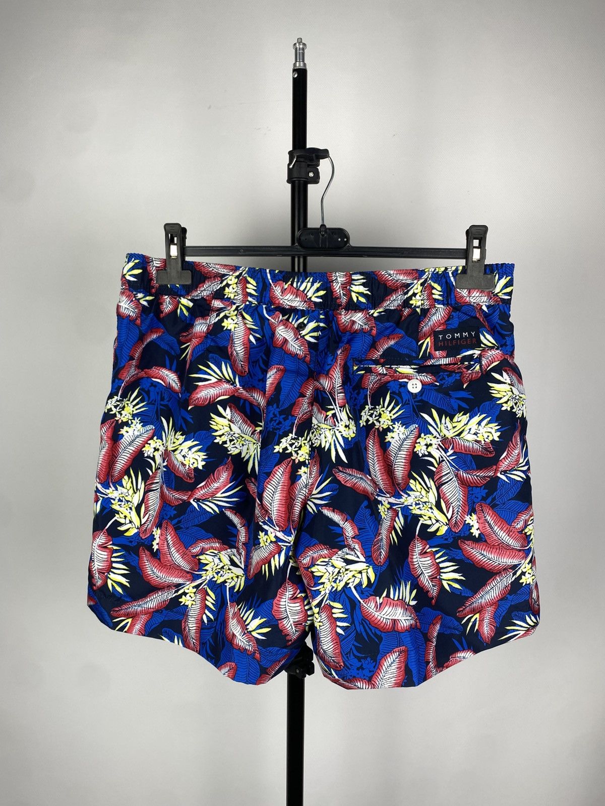 Tommy Hilfiger × Vintage Vintage 00s Tommy Hilfiger OVER PRINT Surf style Shorts Size US 34 / EU 50 - 4 Thumbnail