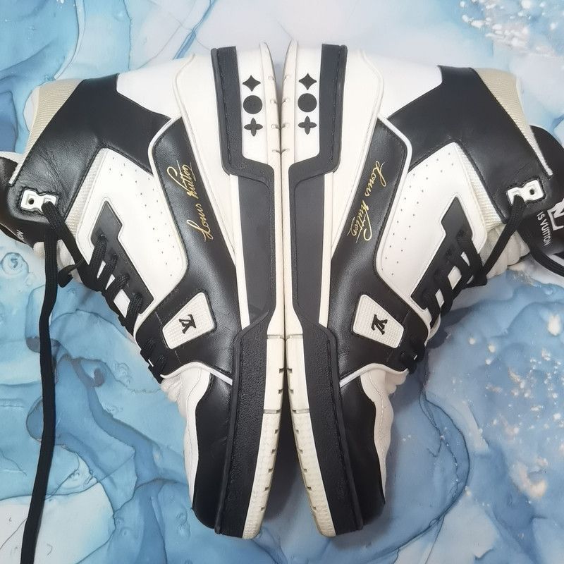 Louis Vuitton Louis Vuitton Trainer Stylish Low-Top Sneakers -2505 Size US 10.5 / EU 43-44 - 1 Thumbnail