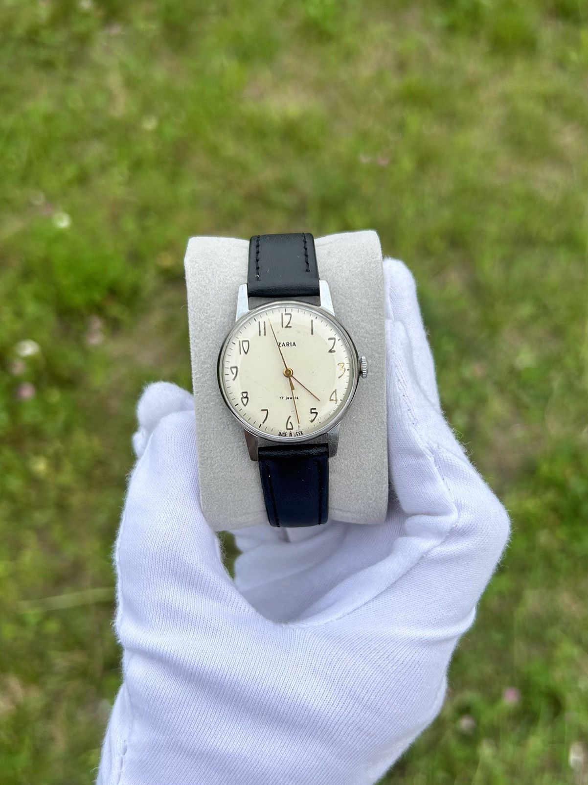 Vintage Vintage Watch Zaria USSR Soviet Mechanical Retro 1980s Size ONE SIZE - 1 Thumbnail