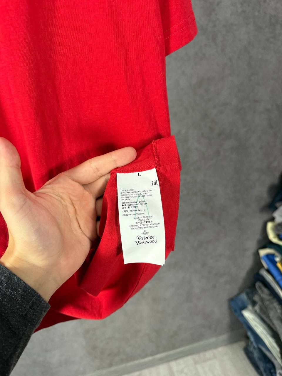 Vivienne Westwood Vivienne Westwood luxury designer logo tee Size US XXL / EU 58 / 5 - 4 Thumbnail