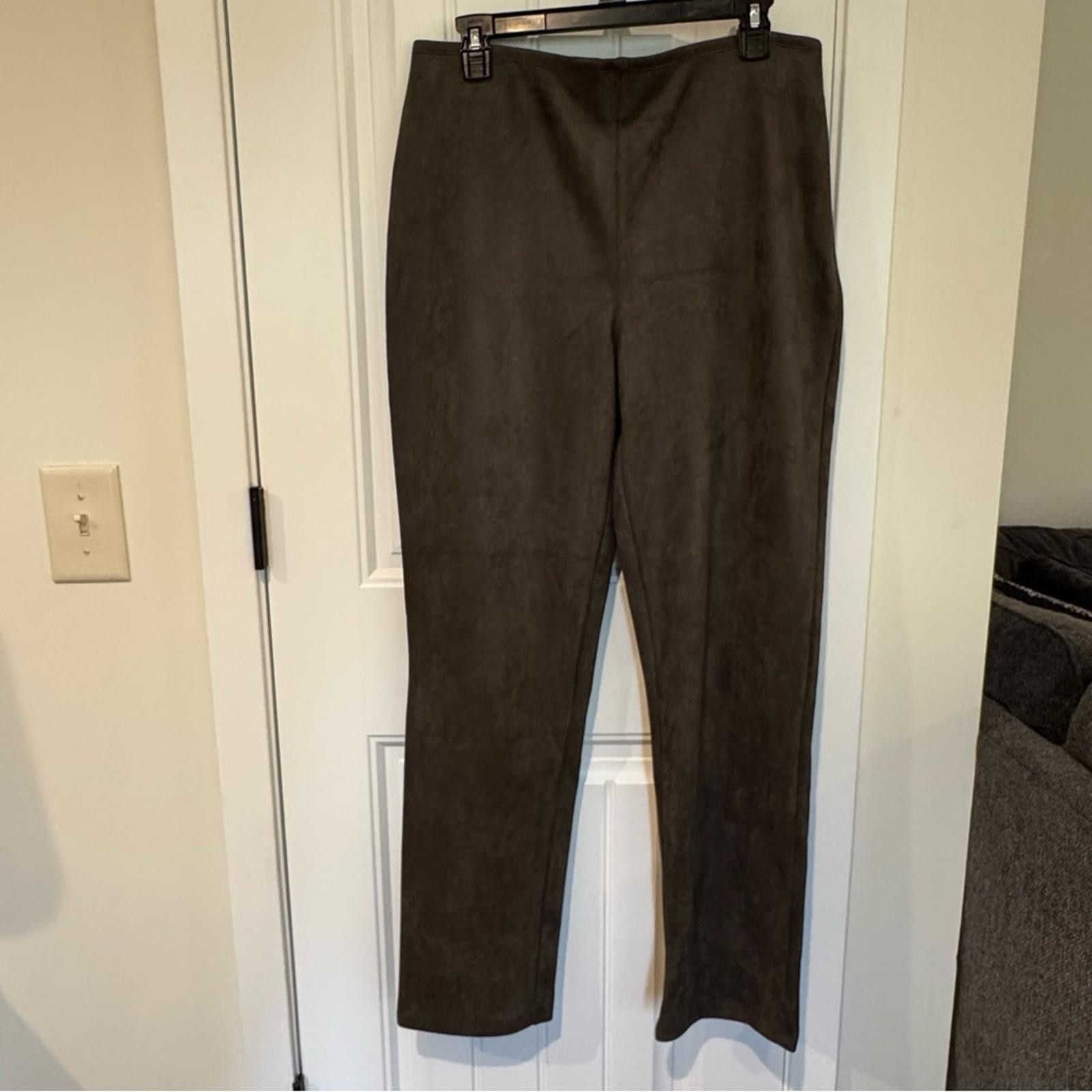 Other New MarlaWynne Olive Suede Size 14 Pants Size 36" / US 14 / IT 50 - 1 Thumbnail