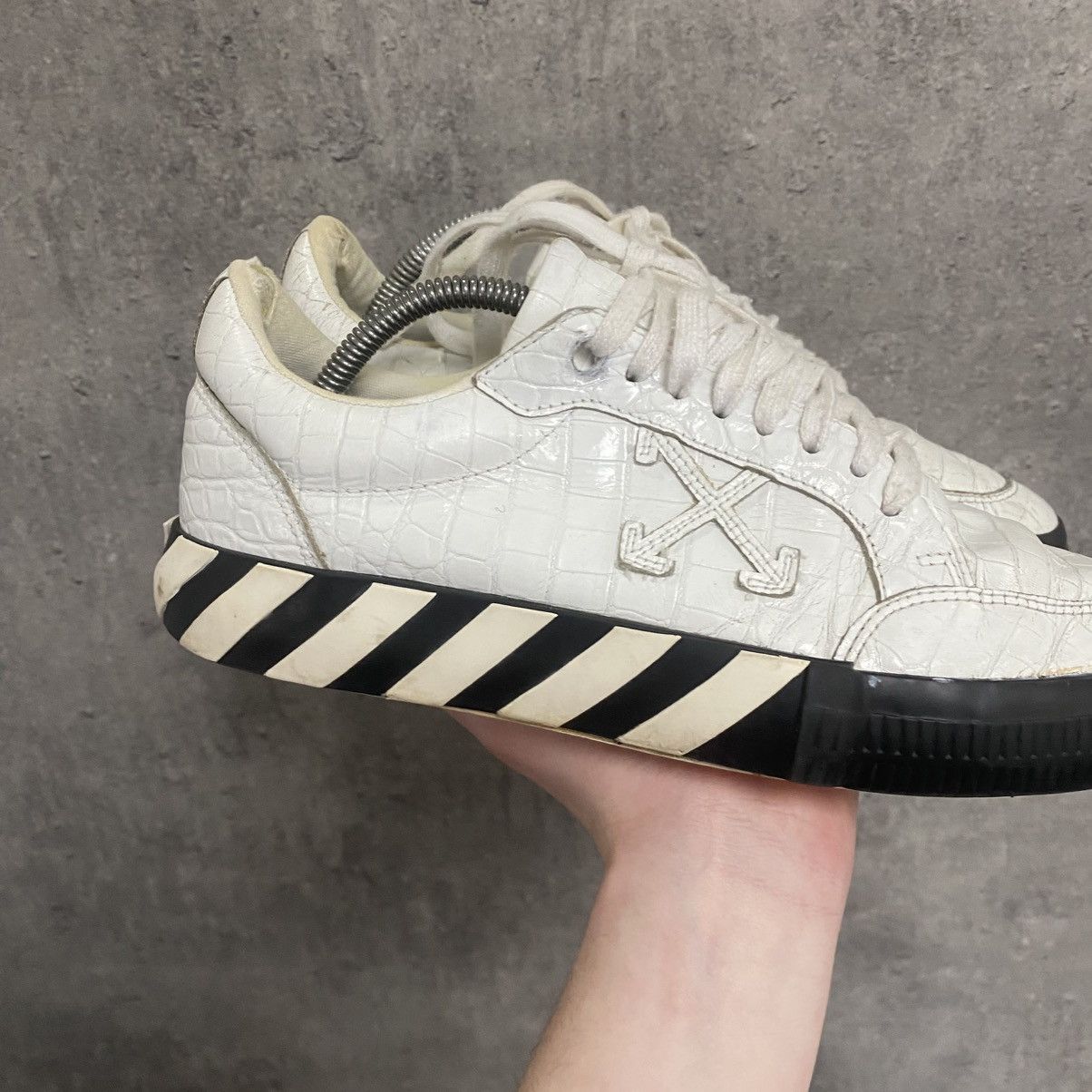 Off-White Off White Vulcanized Low Top White Sneakers Size US 8 / EU 41 - 5 Thumbnail