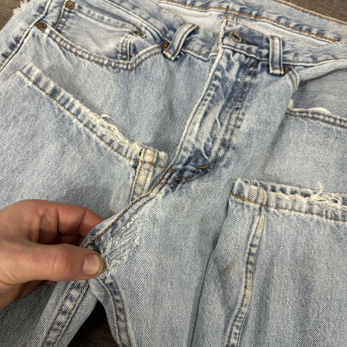 Levi's × Vintage Vintage 90s Levi’s wide leg patched distressed & faded jeans Size US 34 / EU 50 - 4 Thumbnail