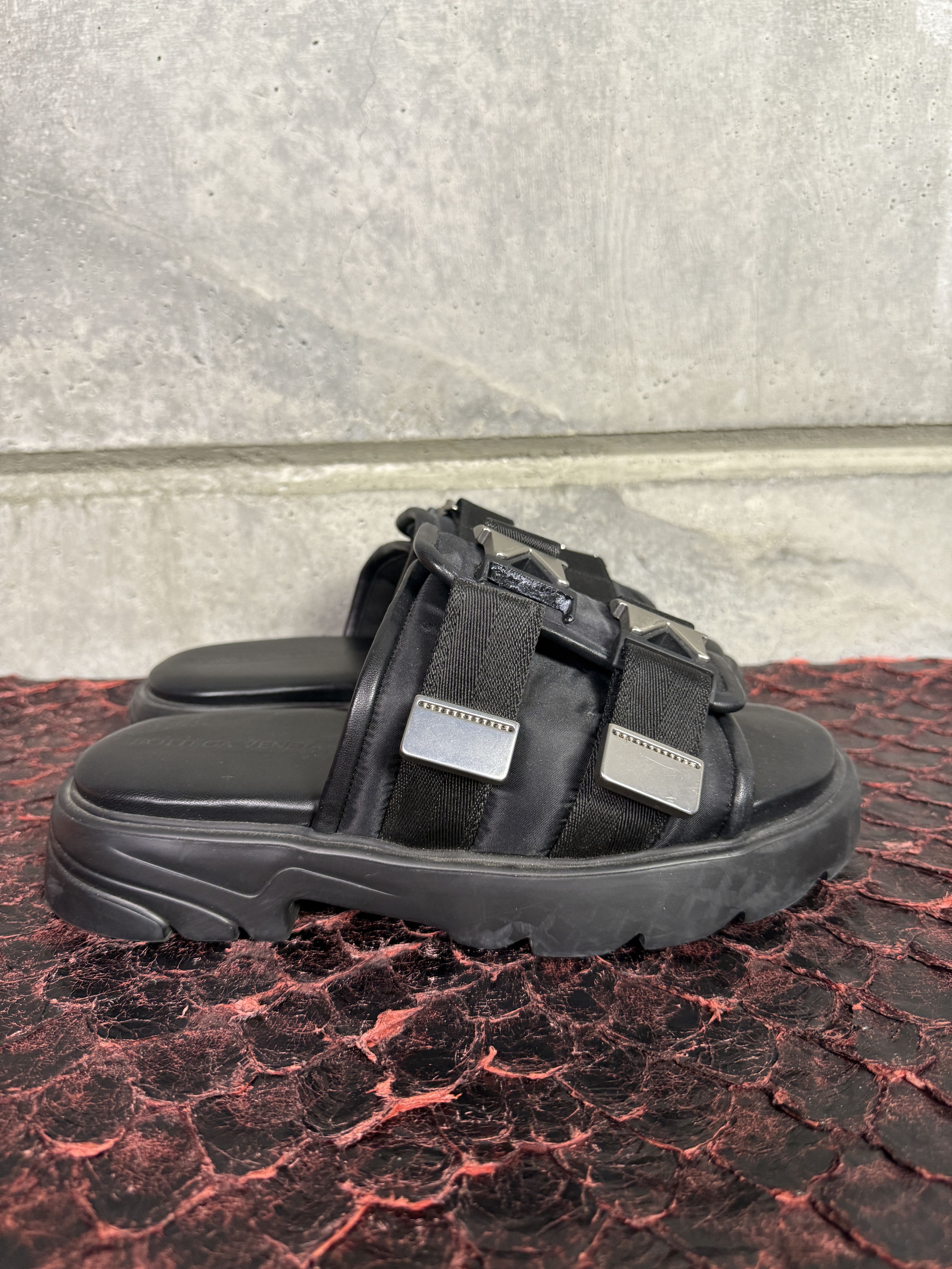Bottega Veneta $900 Bottega Veneta Flash Sandals 42 *DAMAGED* Size US 9 / EU 42 - 4 Thumbnail