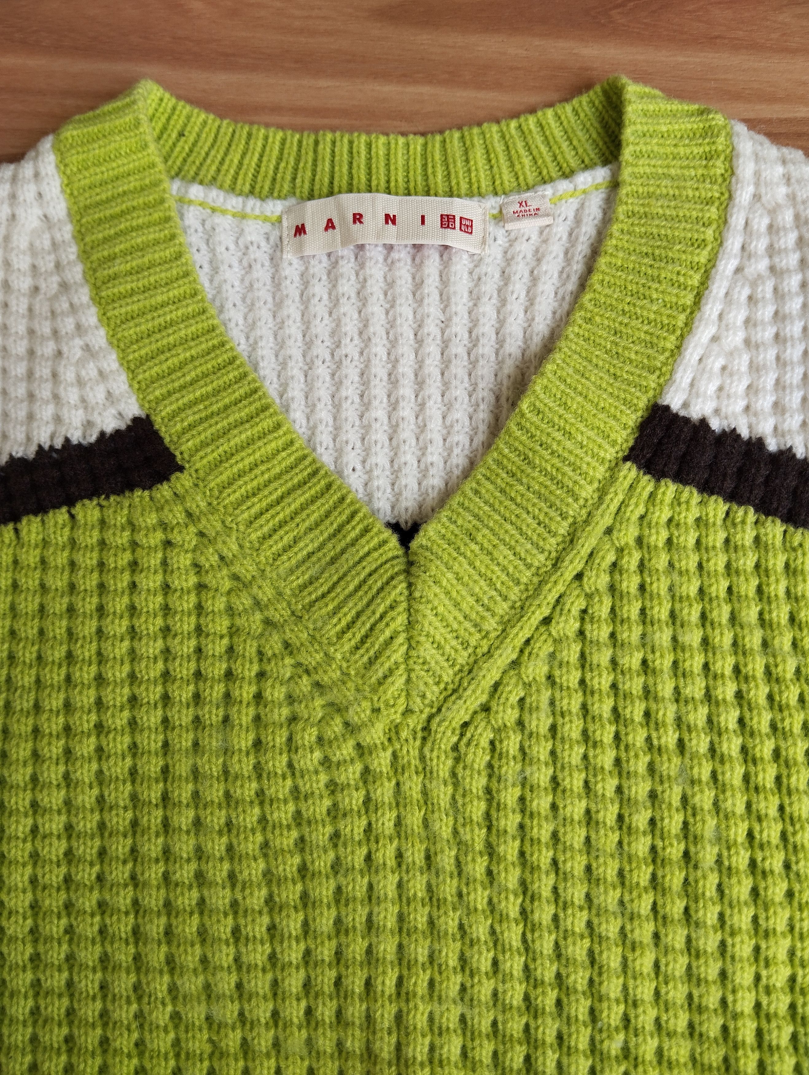Marni × Uniqlo Uniqlo X Marni Vest Size XL / US 12-14 / IT 48-50 - 3 Thumbnail