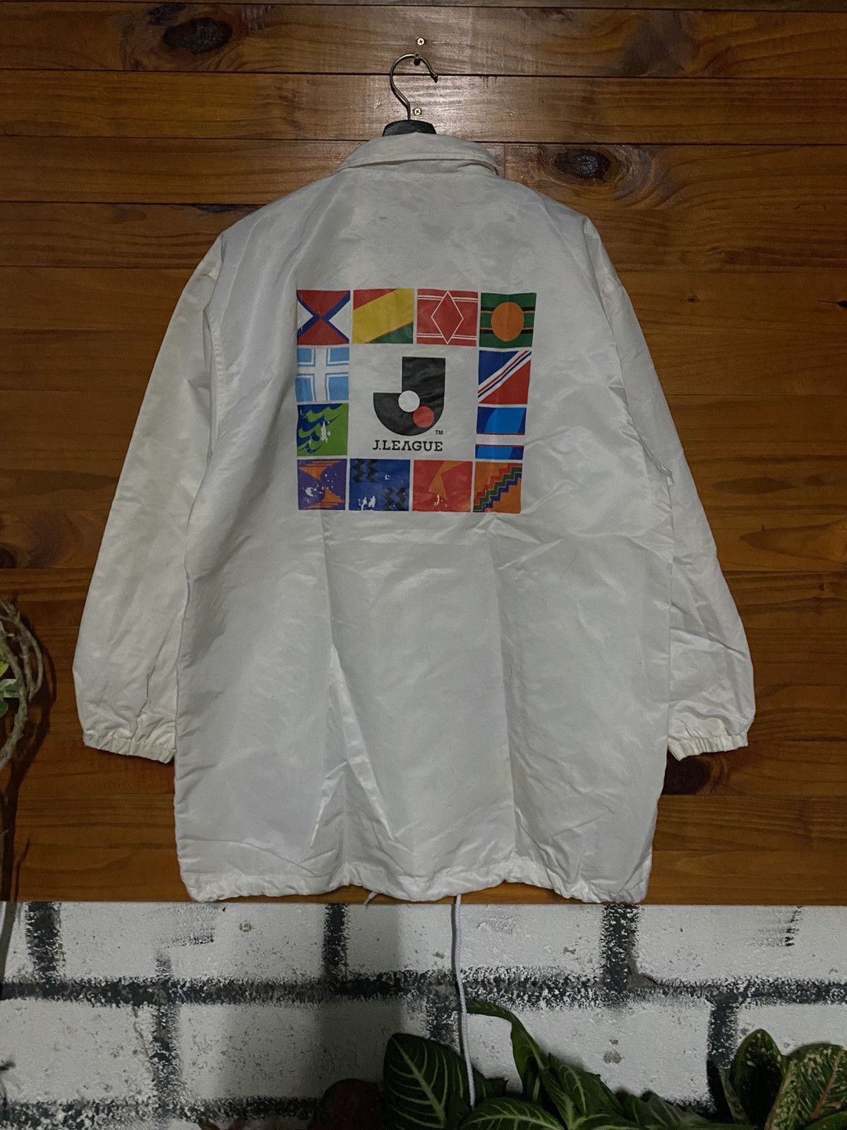 Vintage Vintage J.League NISSAY Coach Jacket – Japan Professional Size US L / EU 52-54 / 3 - 11 Thumbnail