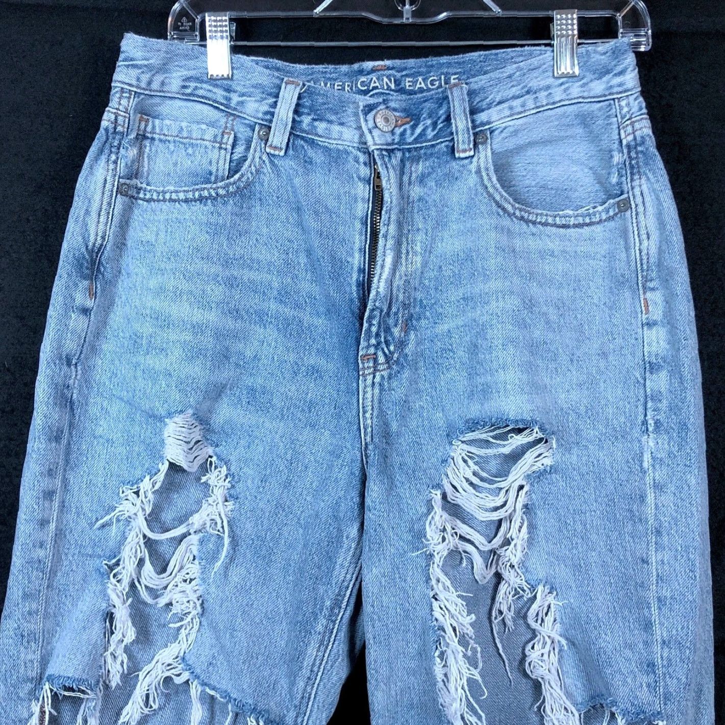 American Eagle Outfitters VINTAGE American Eagle Jeans Blue Denim High Rise Mom Distressed Thrashed 8 Womens Jeans Regular 30in 27in Inseam Womens Size 30" / US 8 / IT 44 - 2 Thumbnail