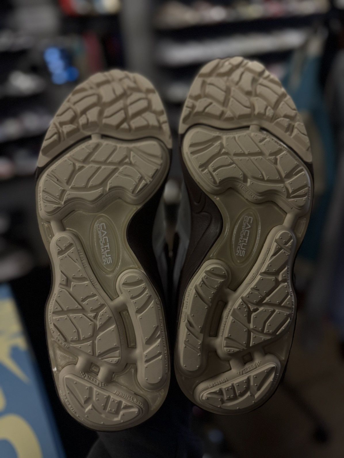 Nike × Travis Scott Travis Scott Nike Zoom Field Jaxx Size 10.5 (NEW) Size US 10.5 / EU 43-44 - 12 Thumbnail