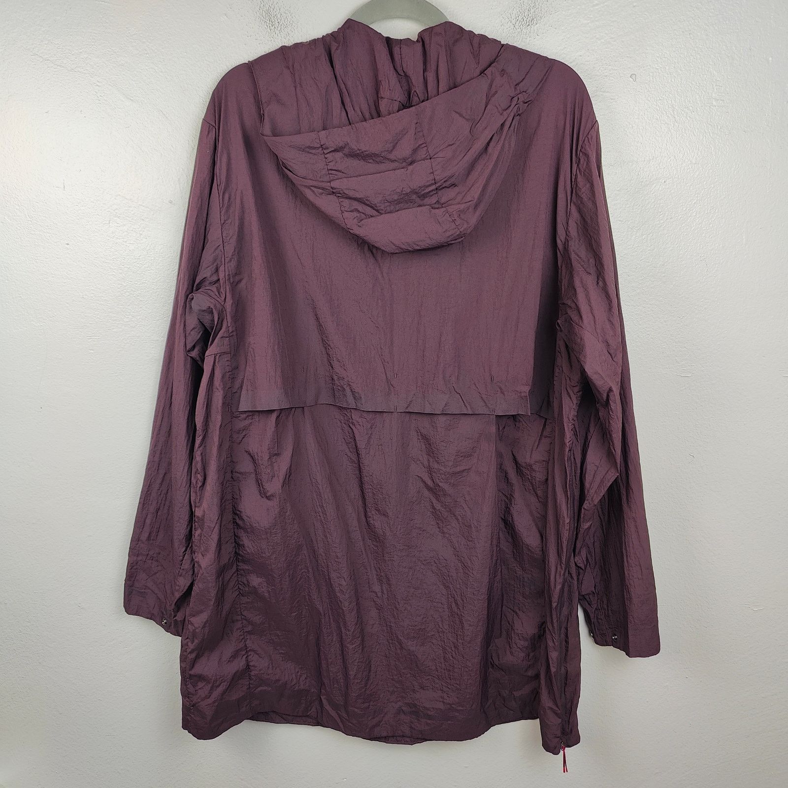 Lululemon Lululemon lab Packable Anorak Pelt Jacket Large Purple Hood Size US L / EU 52-54 / 3 - 3 Thumbnail