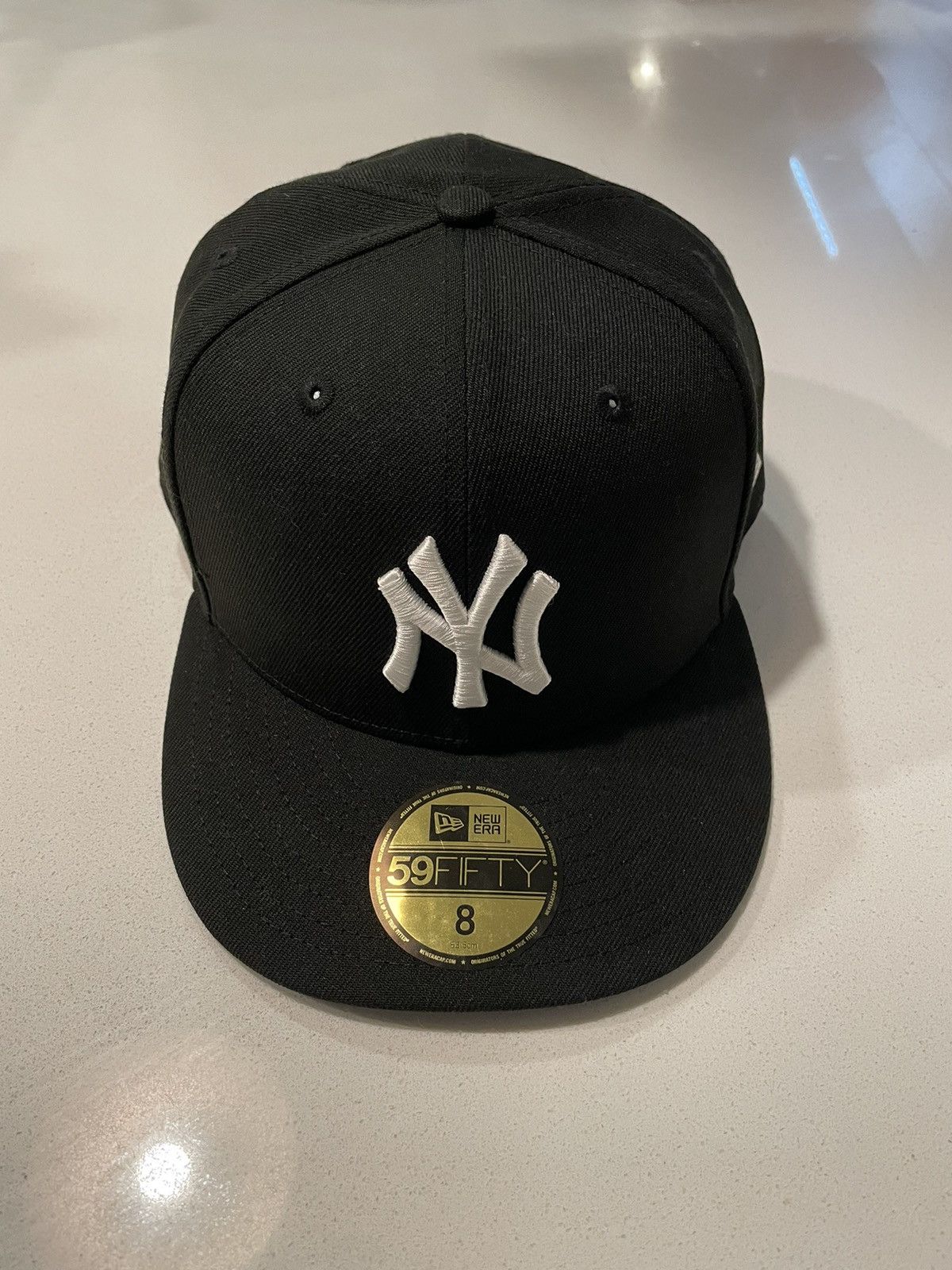 Lids Men's New York Yankees New Era Black Fitted Hat | Grailed