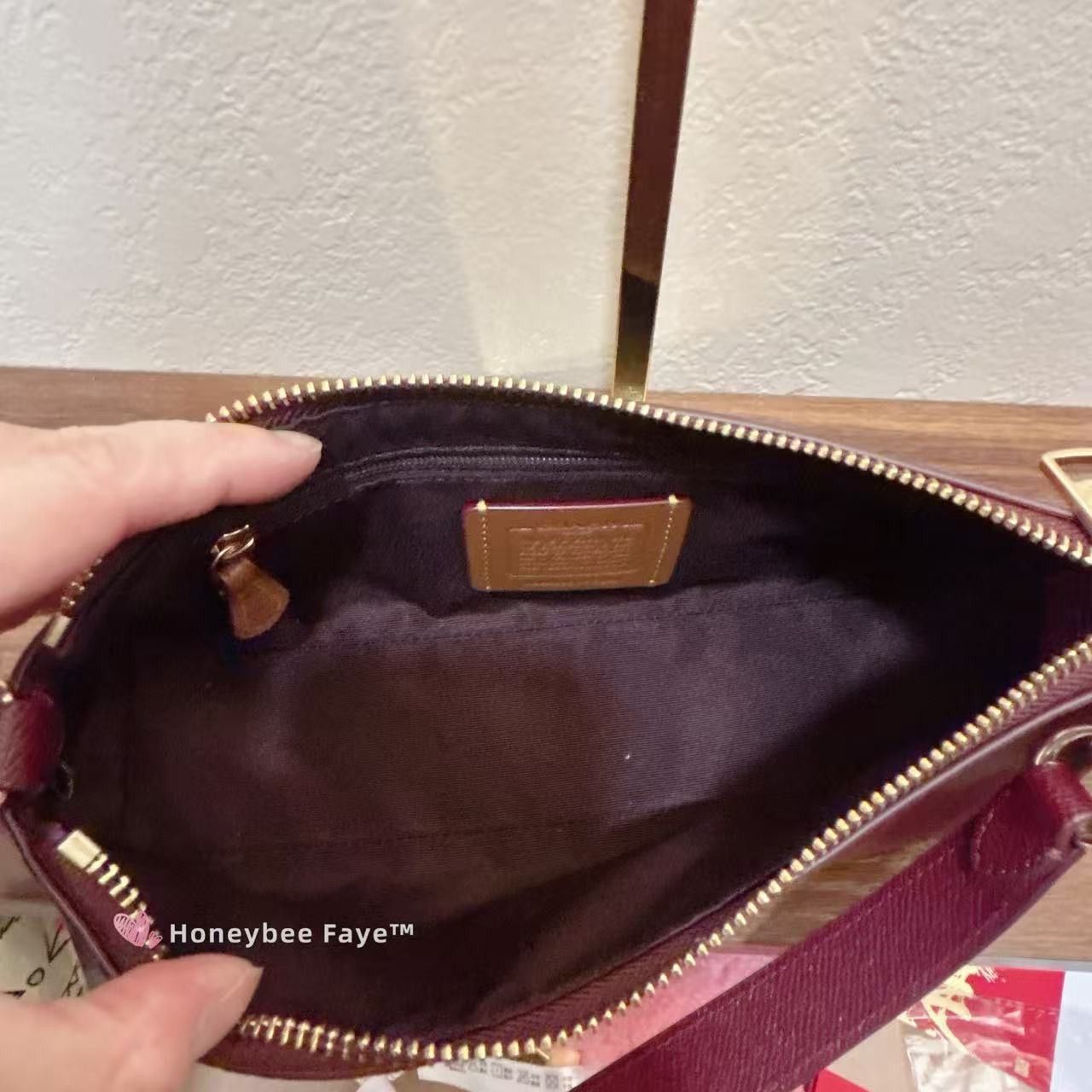 Coach Charlotte Shoulder Bag CCO18 Dark Wine Size ONE SIZE - 7 Thumbnail