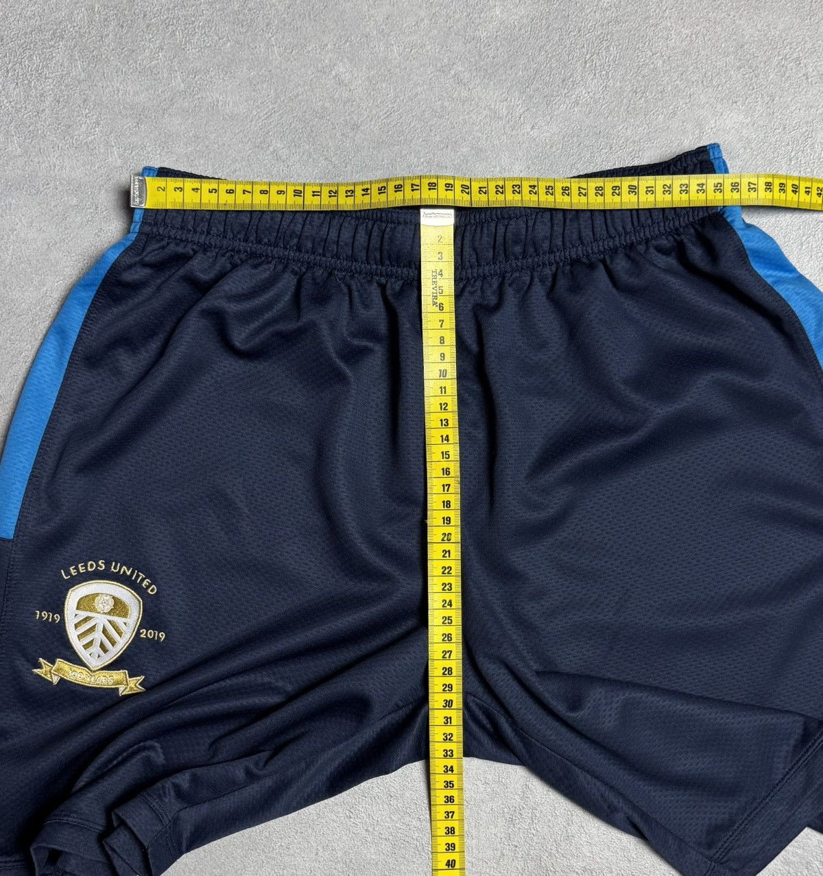 Kappa Leeds United 2019 2020 Training Football Soccer Shorts Kappa Size US 34 / EU 50 - 19 Thumbnail