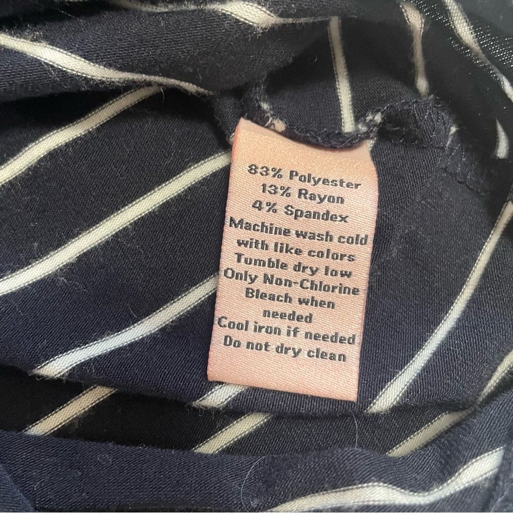 Juicy Couture Juicy Couture Navy Striped Drop Shoulder Long Balloon Sleev Size XS / US 0-2 / IT 36-38 - 8 Thumbnail