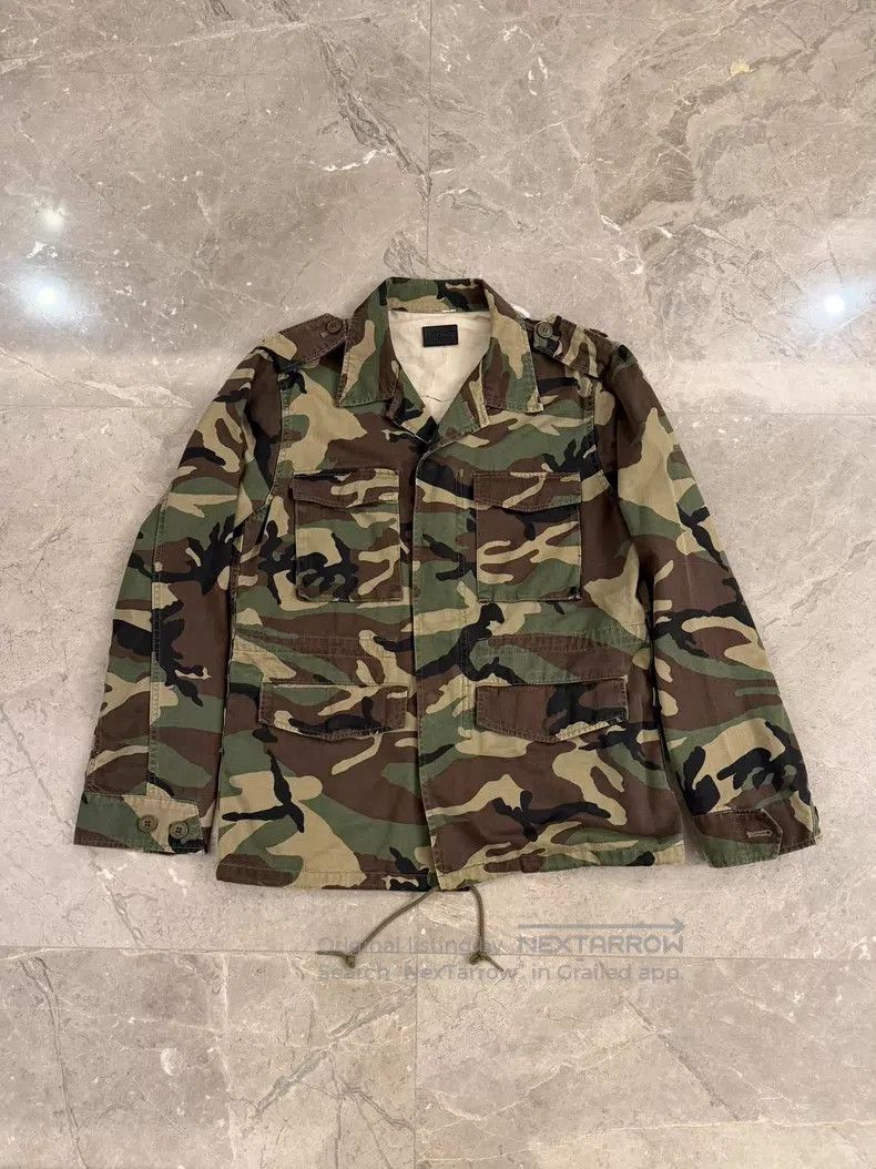 Saint Laurent Paris Saint Laurent Paris Camouflage Embroidered Utility Drawcor Size US S / EU 44-46 / 1 - 4 Thumbnail