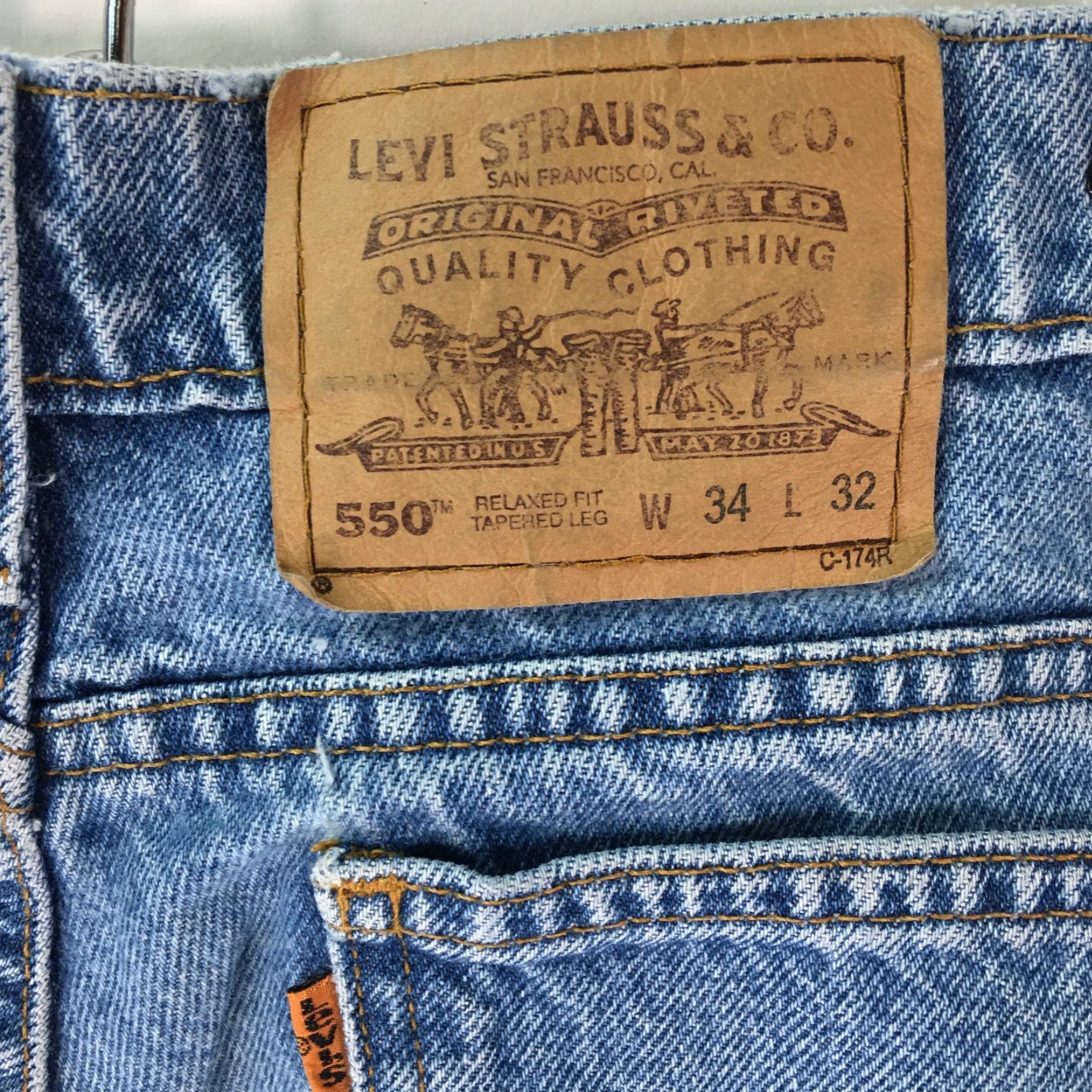 Levi's VINTAGE Levi's Jeans Tapered Leg Relaxed Fit Blue Denim Size 34X32 Men's 90s Retro Size US 34 / EU 50 - 7 Thumbnail