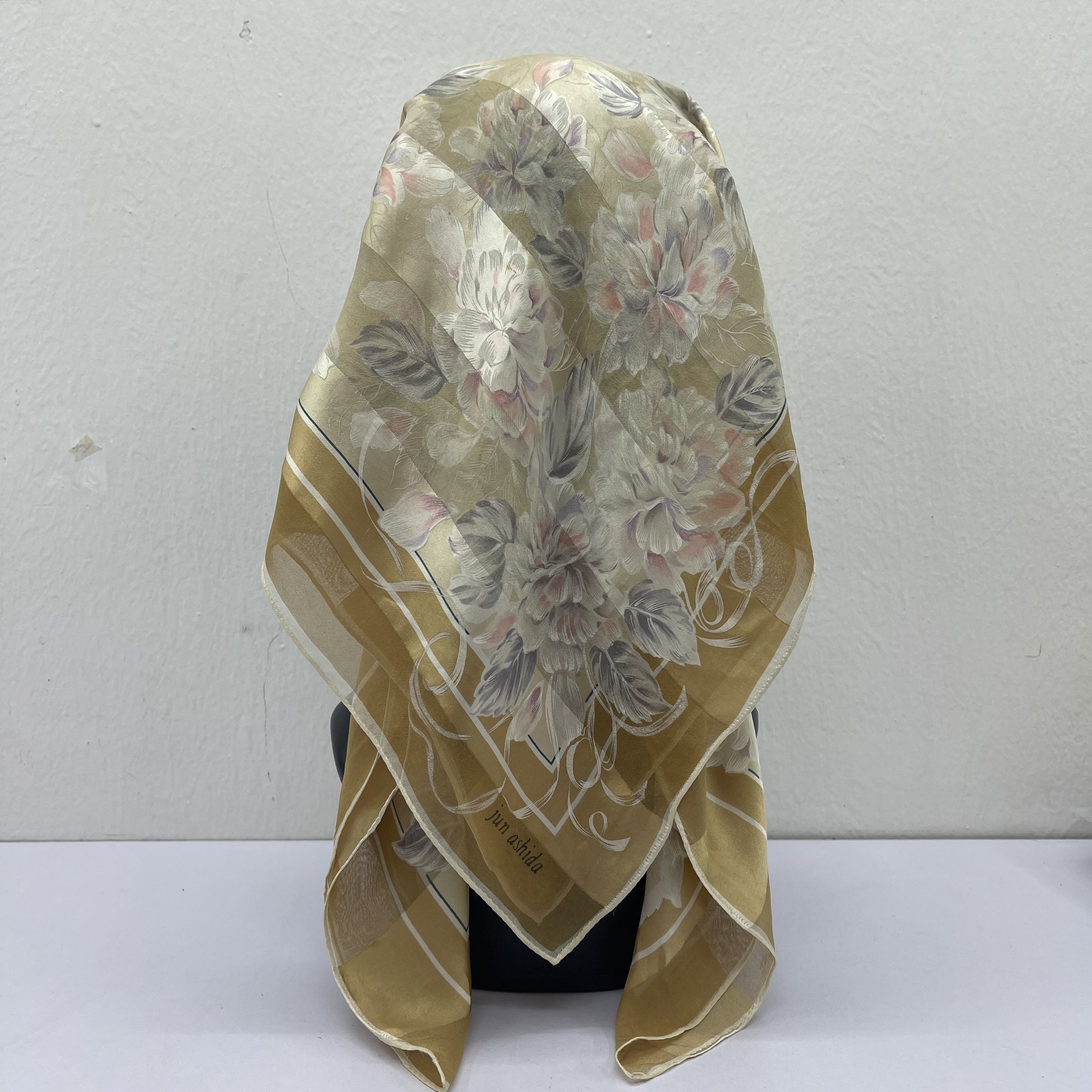 Japanese Brand Vintage Jun Ashida Japanese Brand Silk Scarf - S7036 Size ONE SIZE - 3 Thumbnail