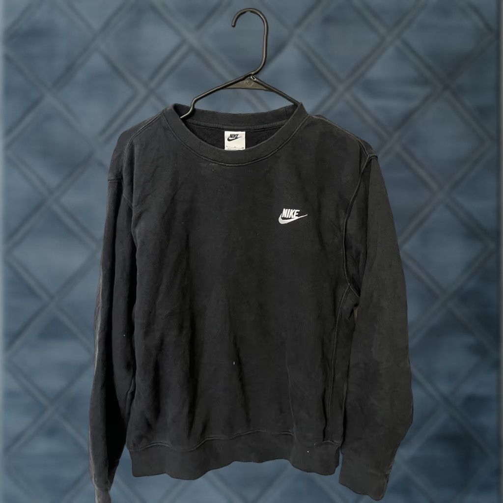 Nike Nike Sportswear Club Fleece Crewneck Logo Sweatshirt Mens Small Black BV2662-010 Size US S / EU 44-46 / 1 - 1 Thumbnail