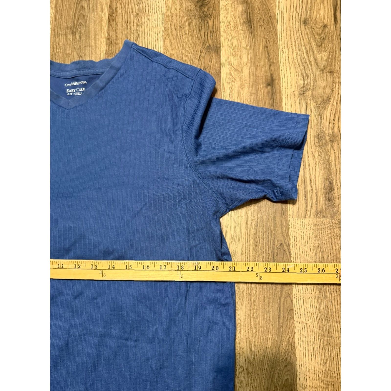Croft & Barrow Croft & Barrow Shirt Men's Tall Large Blue V-neck Easy Care Shirt Size US L / EU 52-54 / 3 - 6 Thumbnail
