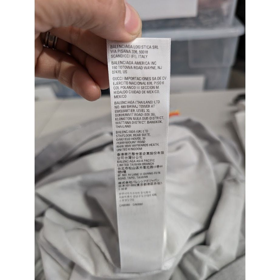 Balenciaga o1rshd1 Long Sleeve T-Shirt in Gray Size US S / EU 44-46 / 1 - 22 Thumbnail