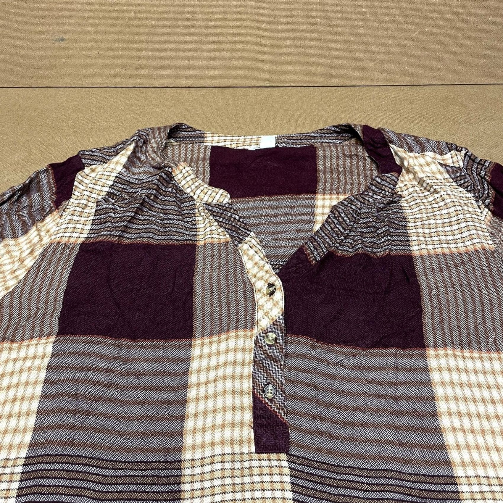 Vintage Cato Blouse Womens 18/20W Purple Plaid Rayon Henley Long Sleeve Popover Button Ruffle Crewneck Tunic Shirt Modern Vintage: No, 18/20W Womens Size XXL / US 16-18 / IT 52-54 - 5 Thumbnail
