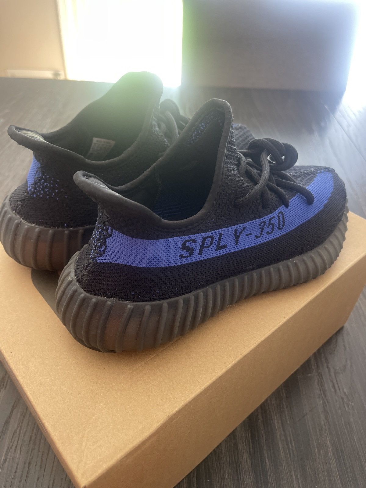 Yeezy Yeezy 350 Dazzling Blue Size US 6.5 / EU 39-40 - 1 Thumbnail