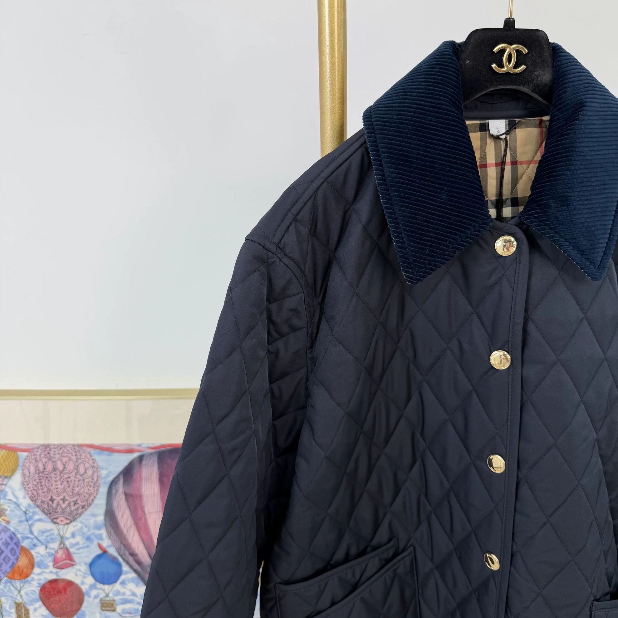 Burberry Burberry Navy Blue Diamond Quilted L Jacket Size L / US 10 / IT 46 - 3 Thumbnail