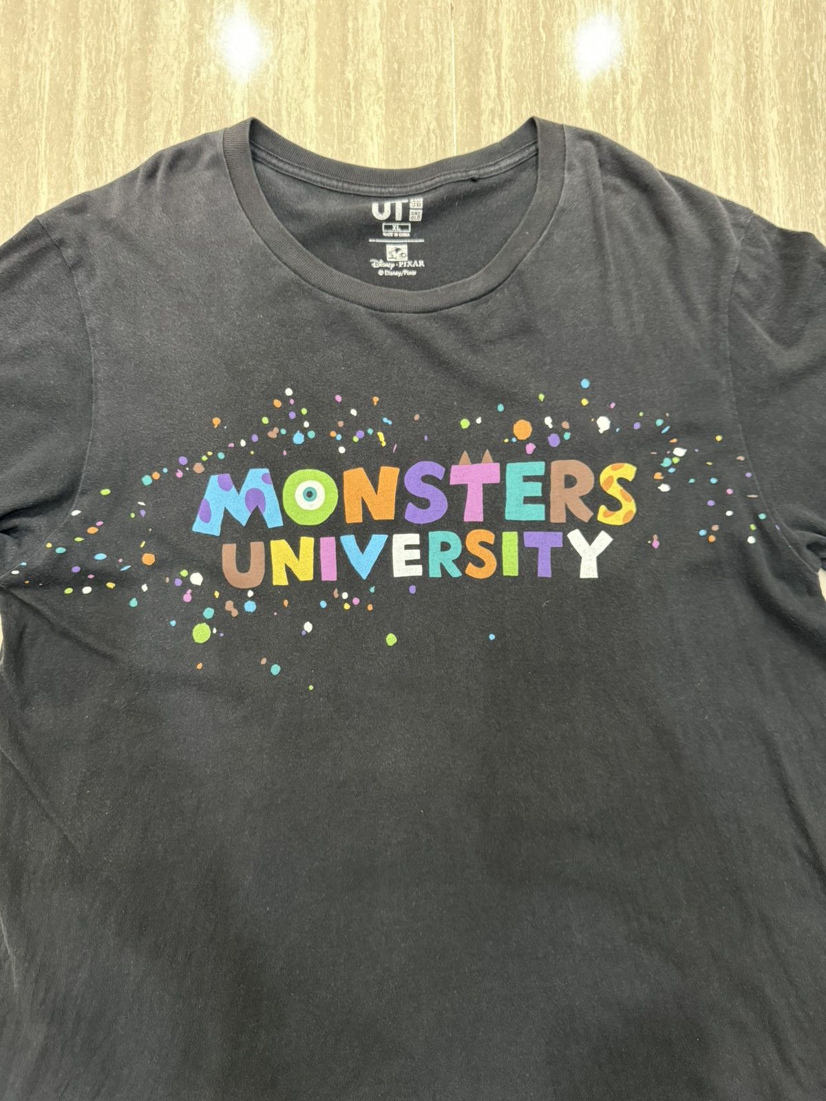 Disney Monster University Disney/Pixar x Uniqlo Black shirt XL size Size US XL / EU 56 / 4 - 2 Thumbnail