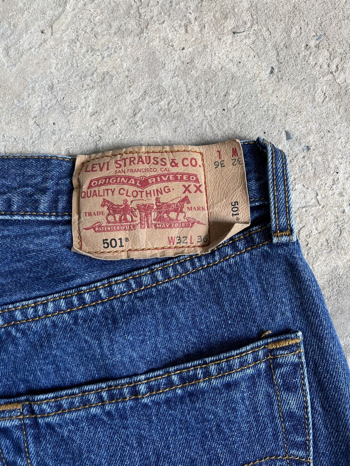 Levi's Levi's 501 Red Tab Straight Classic Fit Denim Jeans Size US 32 / EU 48 - 11 Thumbnail