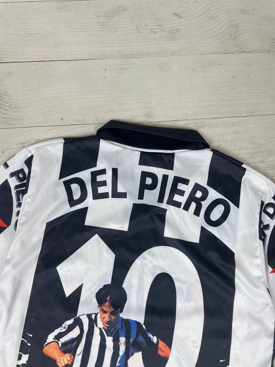 Other Vintage Juventus 1996 1997 Del Piero #10 Long Sleeve Jersey Size US S / EU 44-46 / 1 - 13 Thumbnail