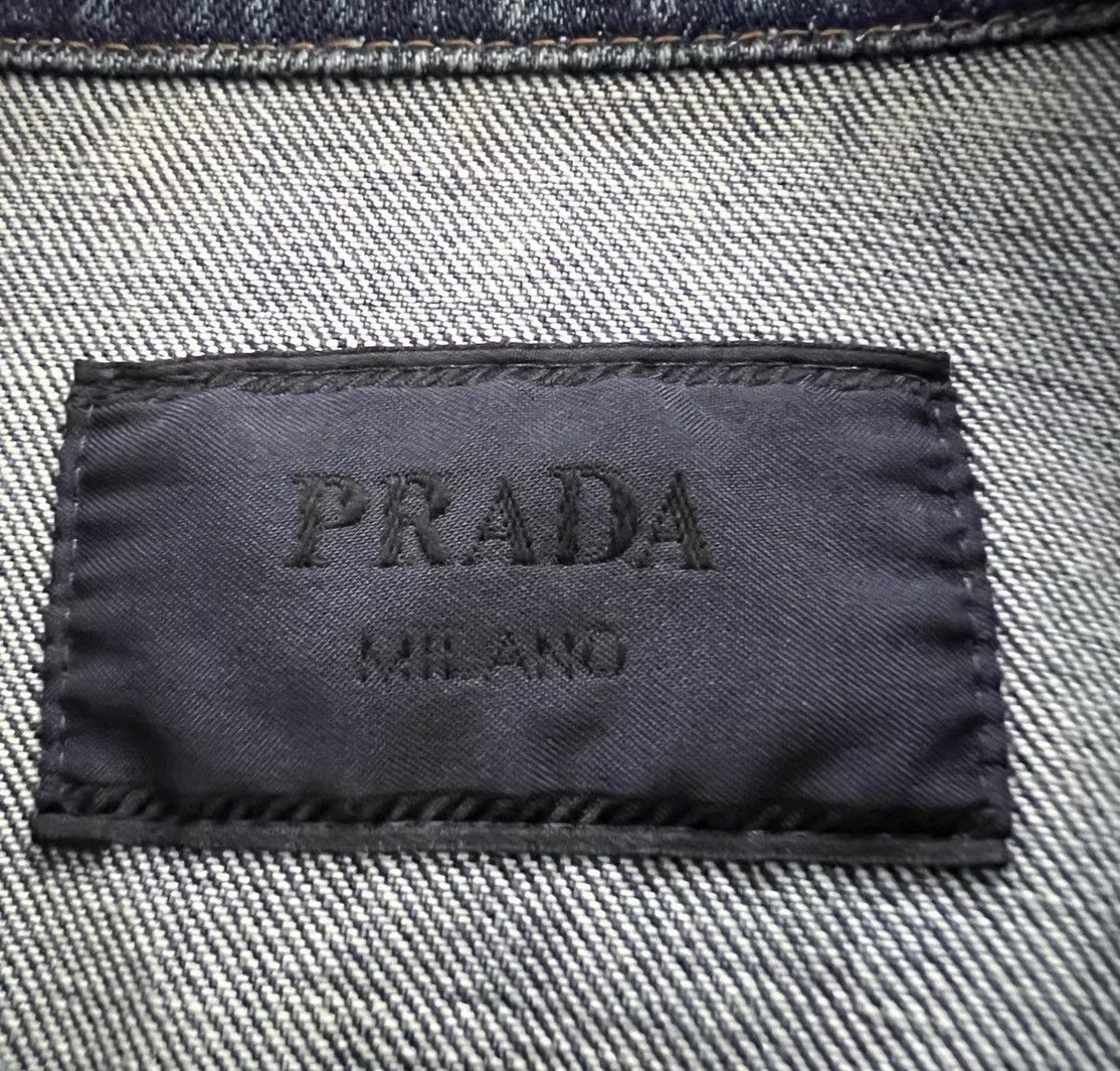Prada PRADA triangle logo back denim shirt J41 Size US L / EU 52-54 / 3 - 3 Thumbnail