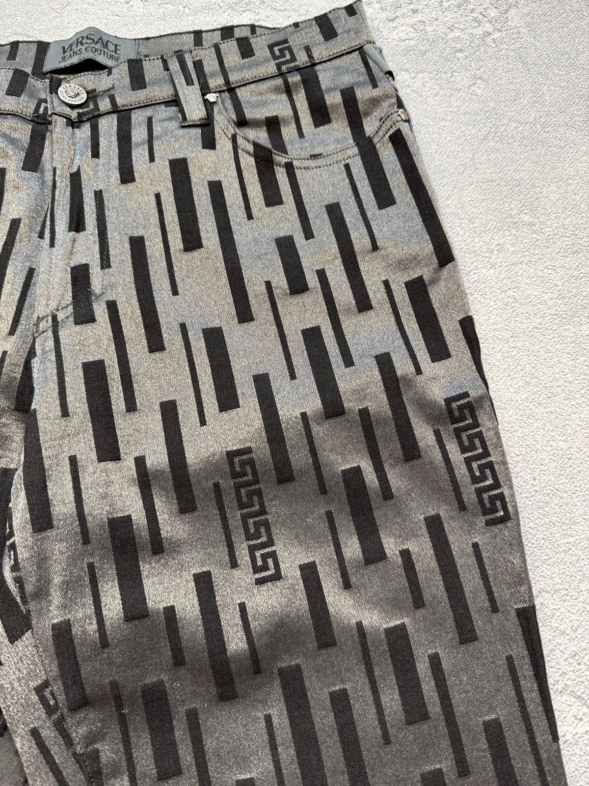 Versace Vintage Versace Pants 90s Jeans Black Logo On Pocket Y2K Size US 31 - 10 Thumbnail