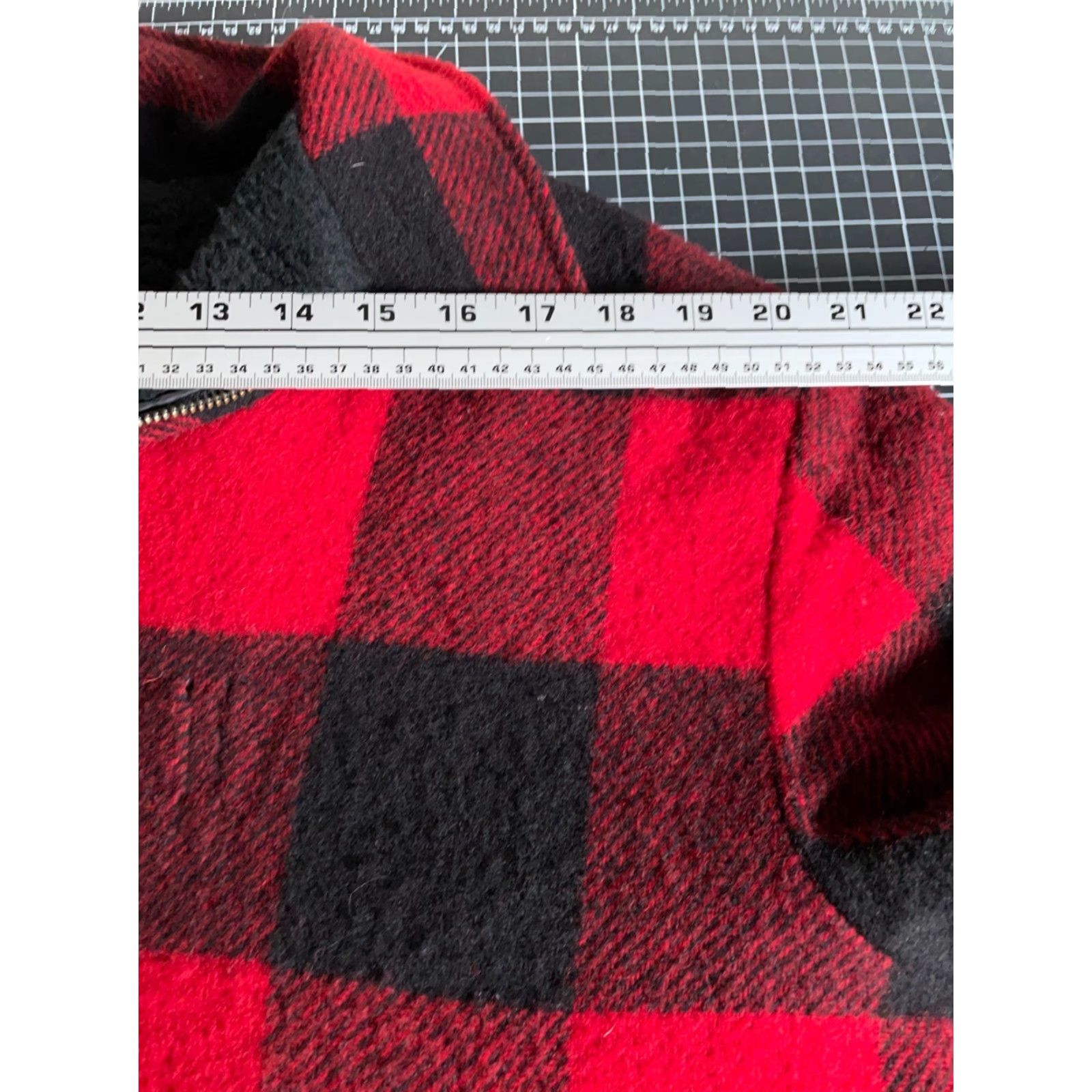 SafTbak VINTAGE SafTbak Wool Sherpa Lined Jacket Mens Large Red Buffalo Plaid Hunting USA Jacket Size US L / EU 52-54 / 3 - 7 Thumbnail