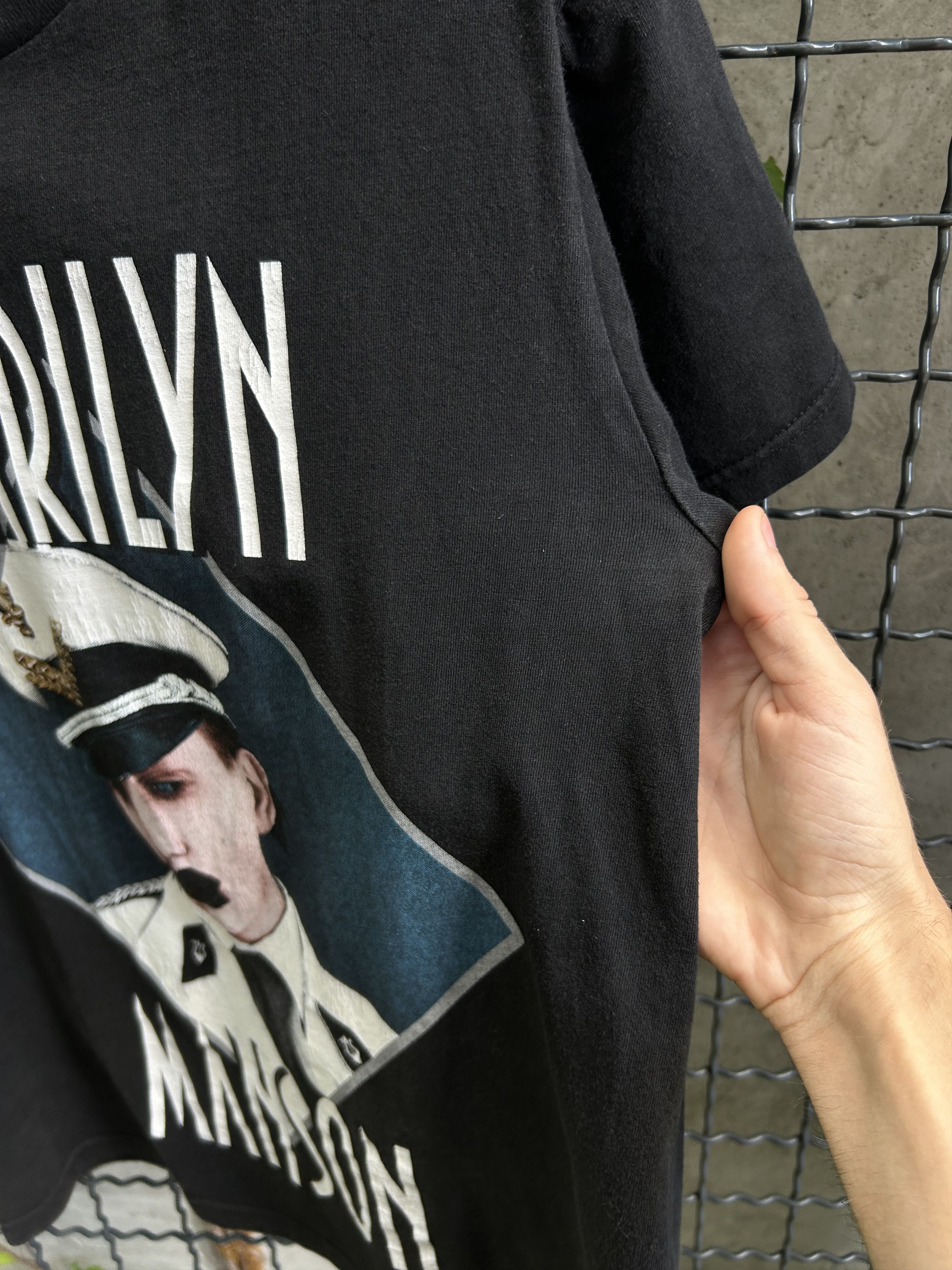 Band Tees Vintage 2003 Marilyn Manson Rock Band T-shirt Size US M / EU 48-50 / 2 - 10 Thumbnail