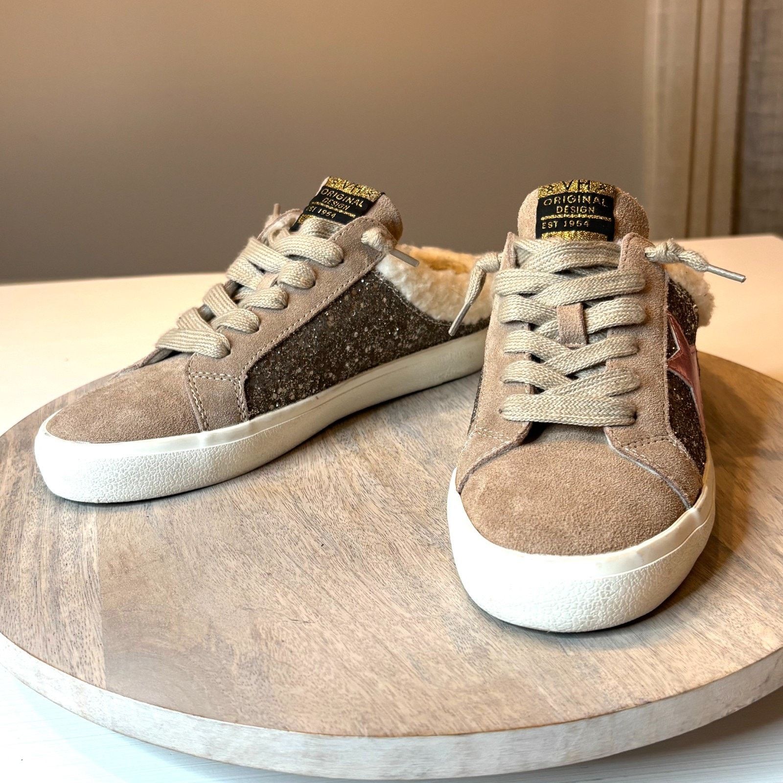Vintage Havana NWOT Vintage Havana Winter Glitter Star Sneakers US Size 8.5 Size US 8.5 / IT 38.5 - 3 Thumbnail