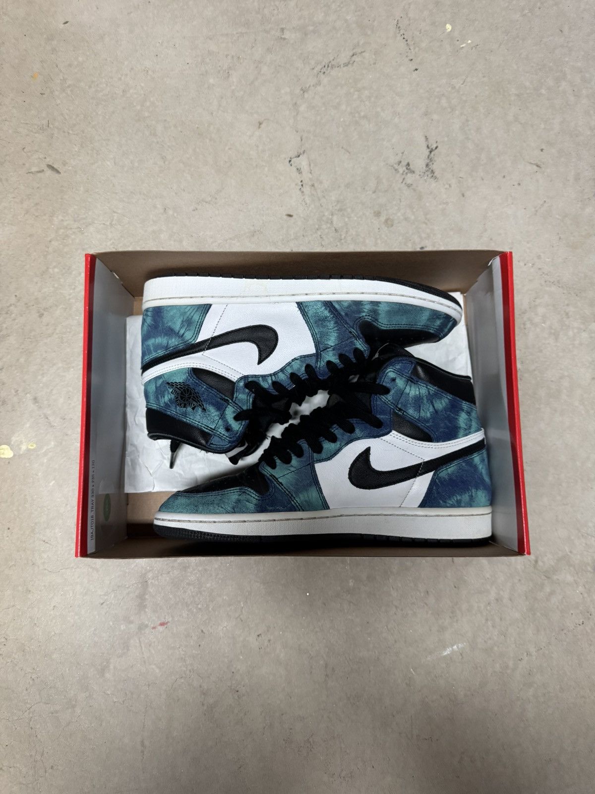 Jordan Brand × Nike Wmns Air Jordan 1 Retro High OG 'Tie-Dye' Size US 10 / IT 40 - 2 Thumbnail