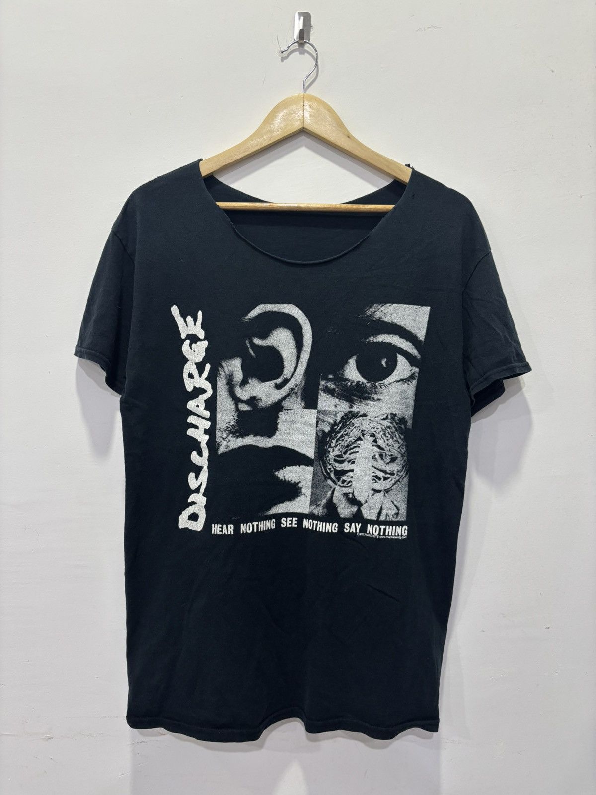 Band Tees Discharge Band Tshirt Size US L / EU 52-54 / 3 - 1 Thumbnail