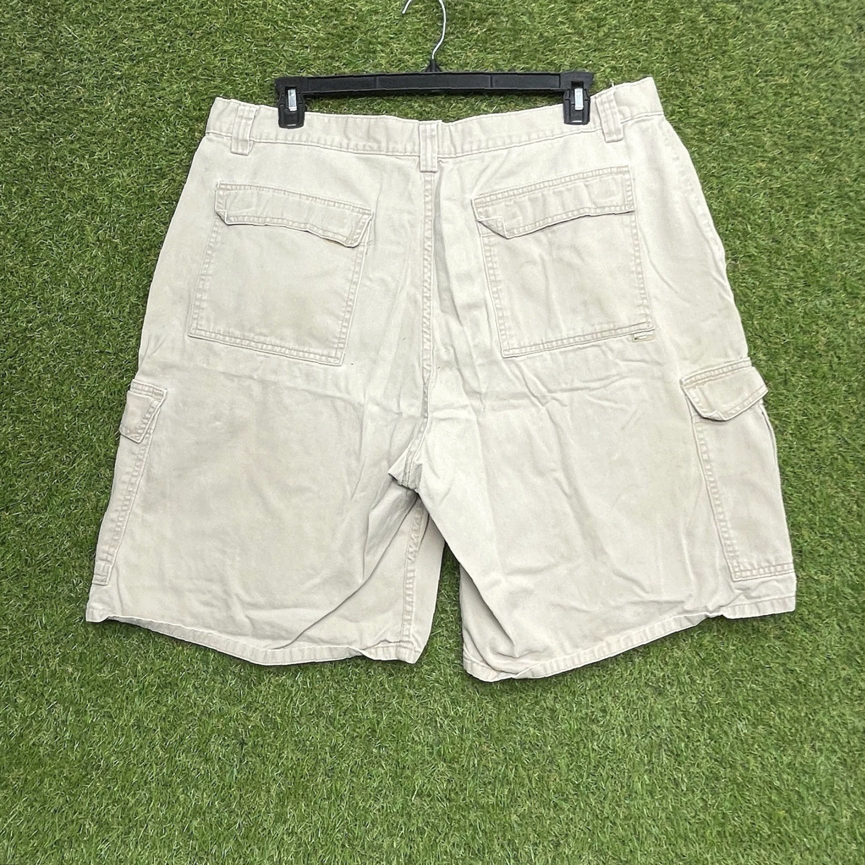 Levi's VINTAGE Levi's Silvertab Cargo Shorts Mens 40 Khaki Beige 100% Cotton Y2K Baggy Skater Size US 40 / EU 56 - 2 Thumbnail