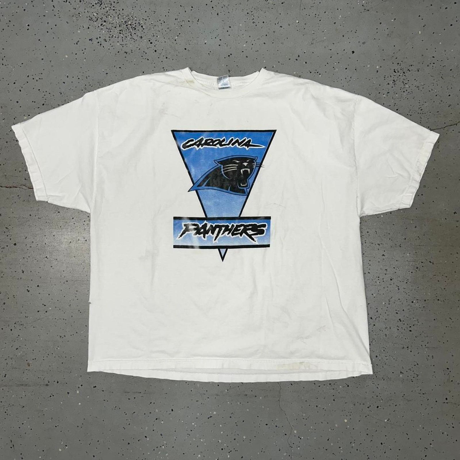 AAA VTG Carolina Panthers graphic tee Size US XXL / EU 58 / 5 - 1 Thumbnail