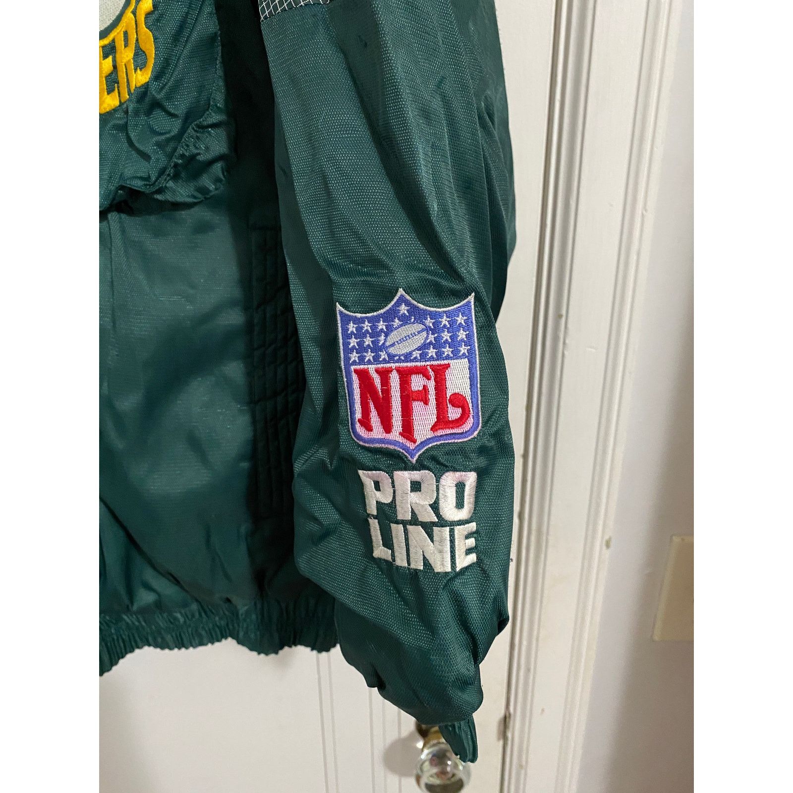 Logo Athletic Vintage Green Bay Packers Puffer Jacket Size Large Size US L / EU 52-54 / 3 - 3 Thumbnail