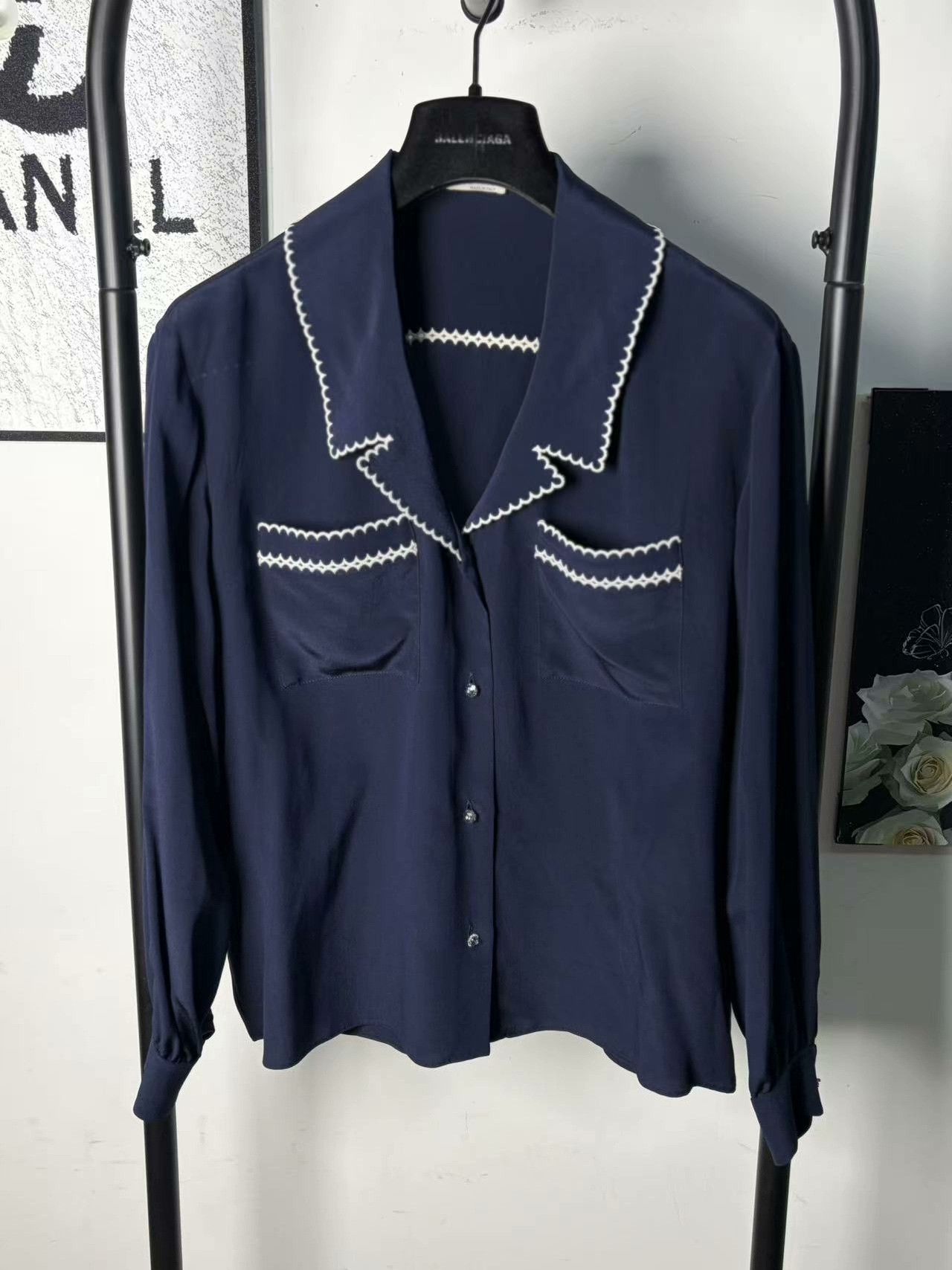 Miu Miu Miu Miu White Button Up M Women Size M / US 6-8 / IT 42-44 - 1 Thumbnail