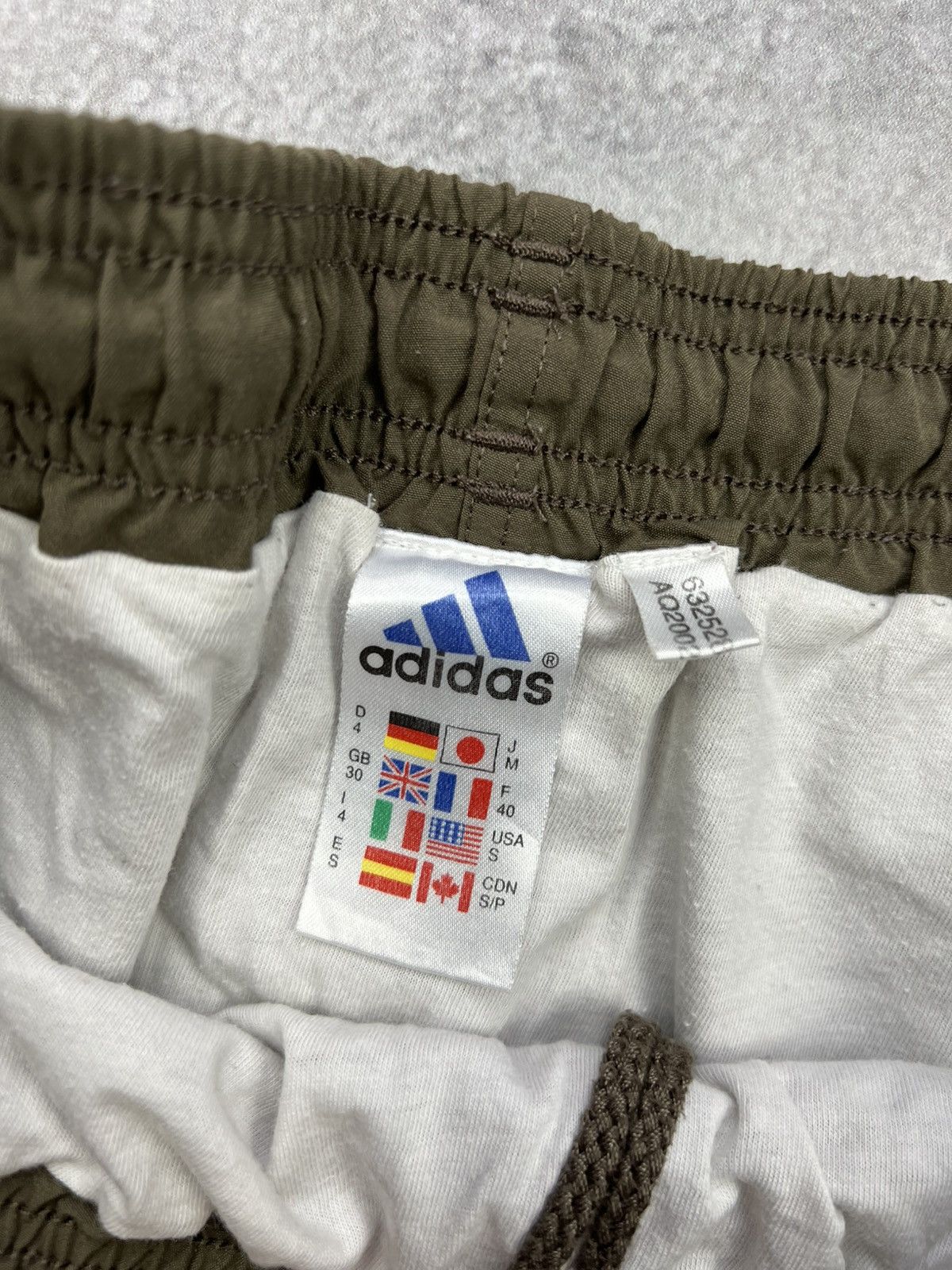 Adidas Vintage 90s Adidas Shorts Athletic Size US 30 / EU 46 - 4 Thumbnail